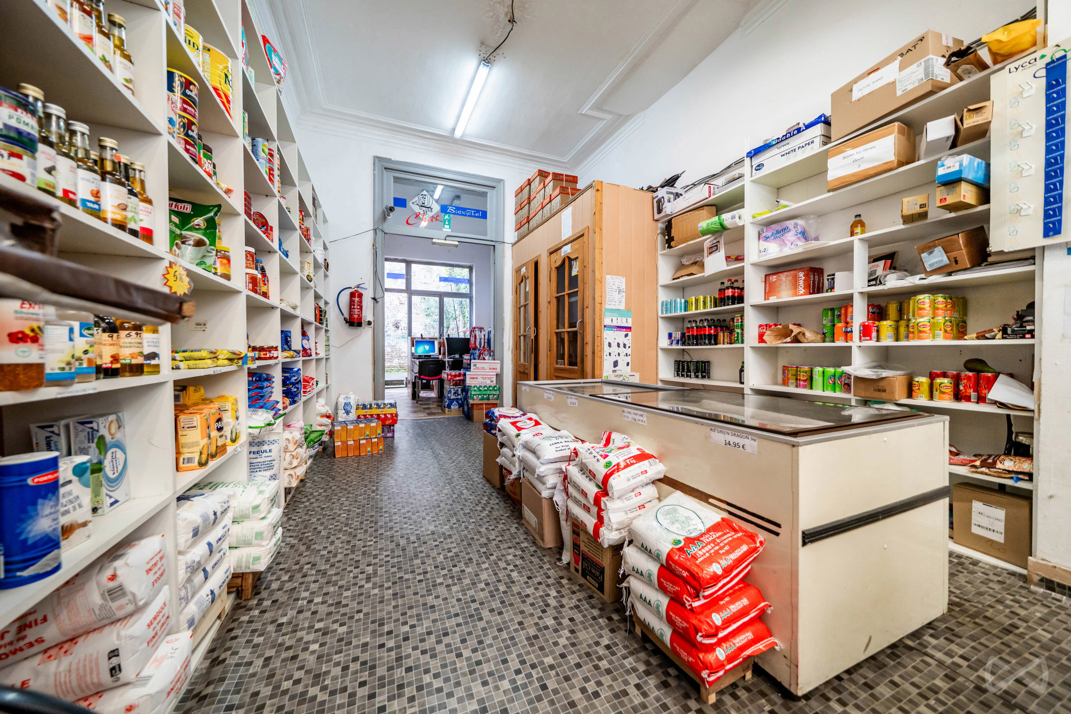 Picture 1 of 4 for Individual shop in Uccle