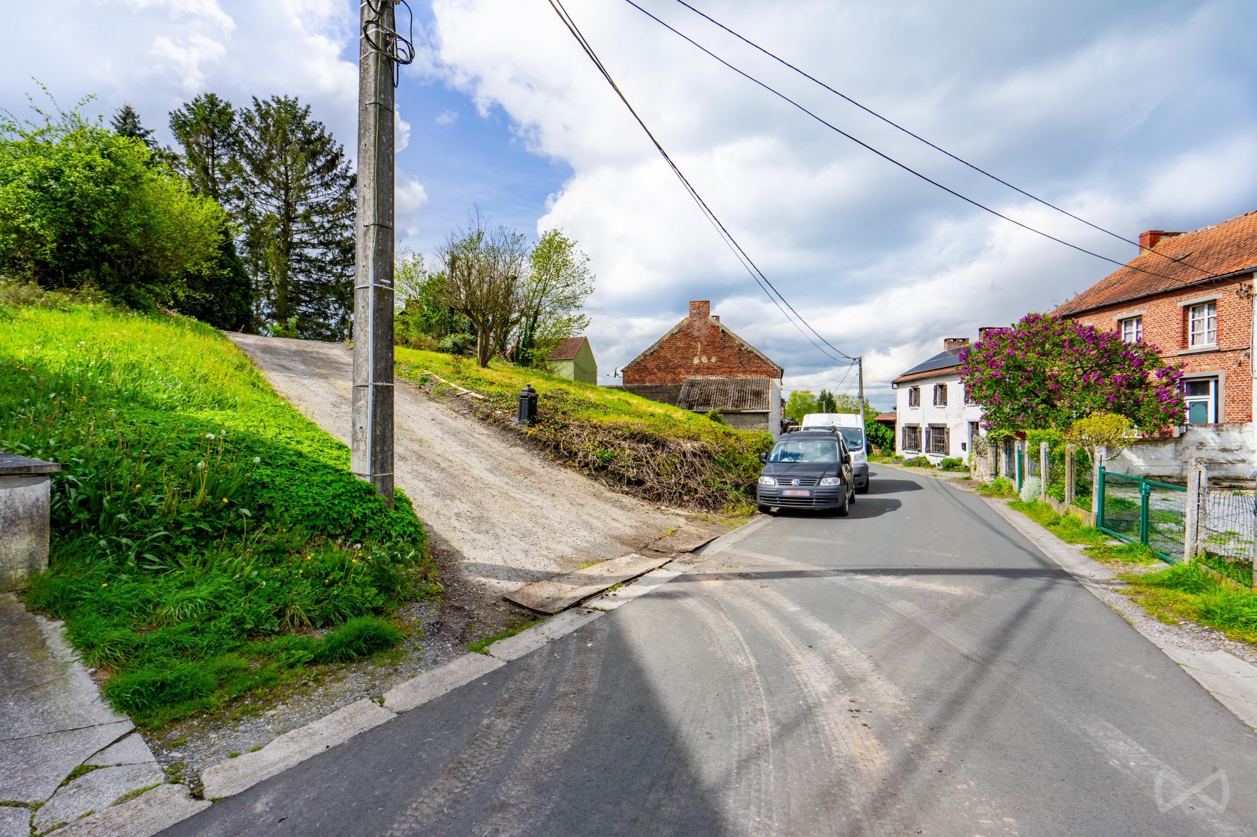 Foto 1 van 4 van Huis met vier slaapkamers in Morlanwelz Carnières