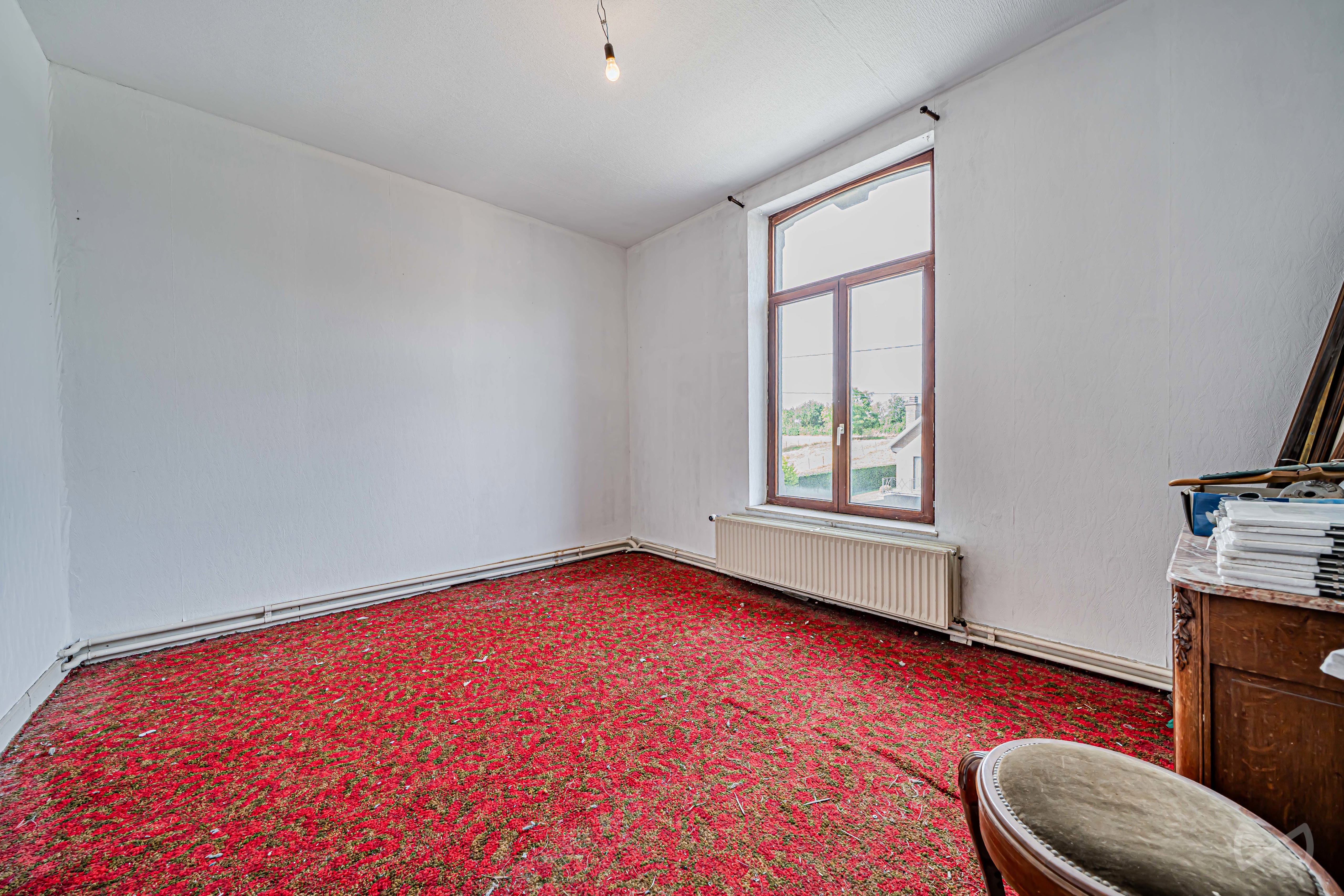 Foto 4 van 4 van Villa met zes slaapkamers in Thisnes