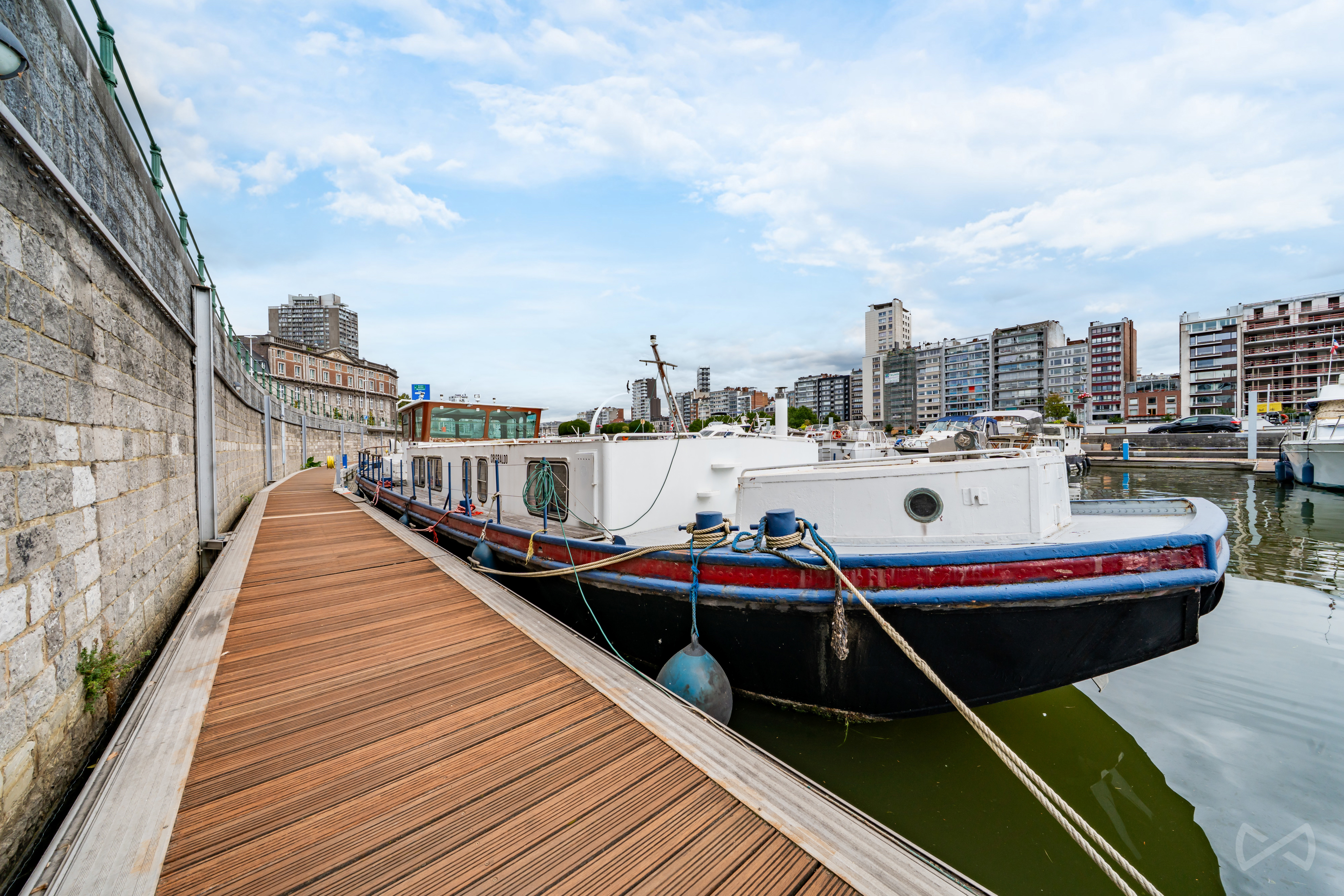 Picture 1 of 4 for Houseboat with one bedroom in Liège