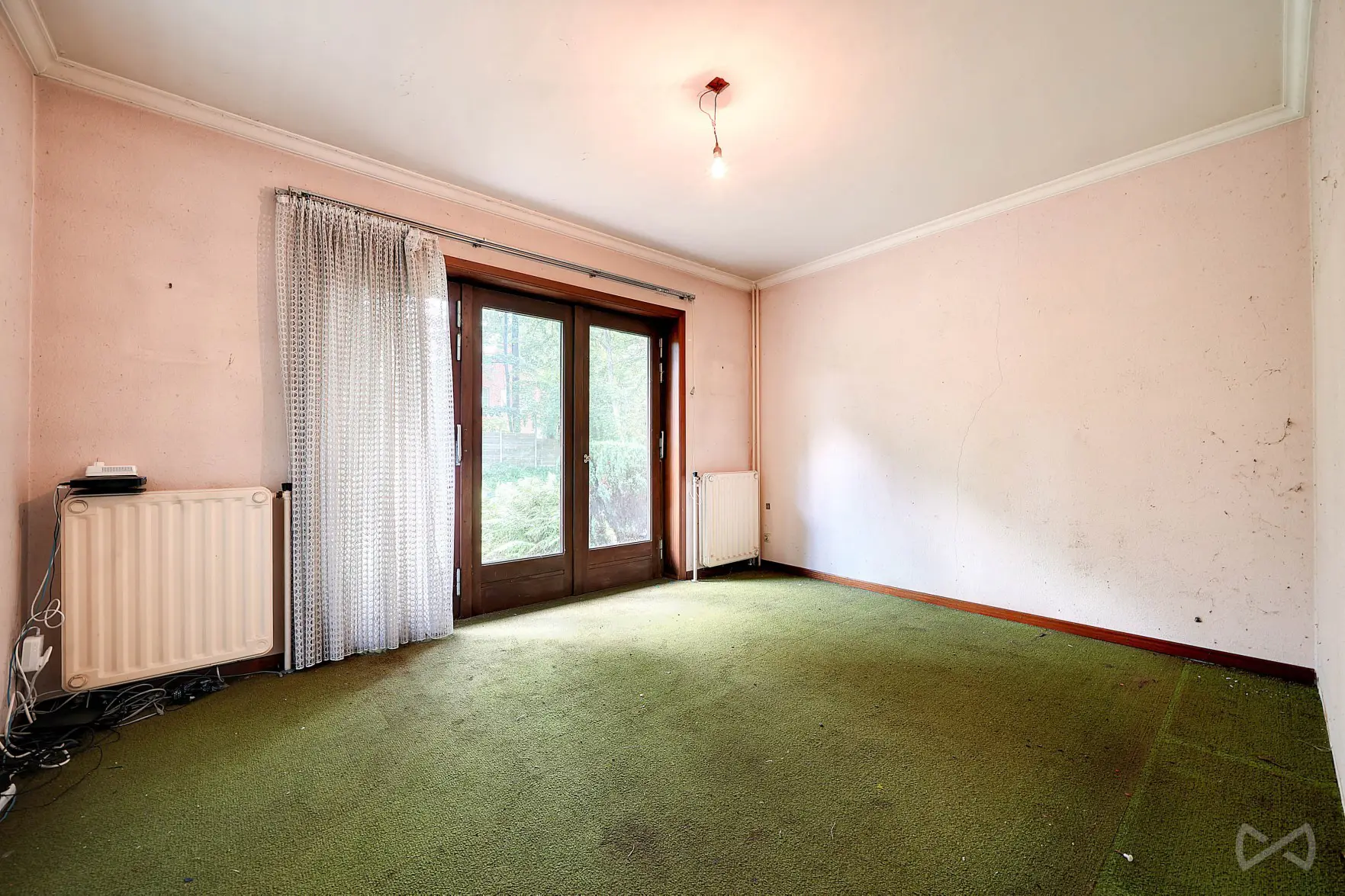 Picture 1 of 4 for Villa with four bedrooms in Marcinelle