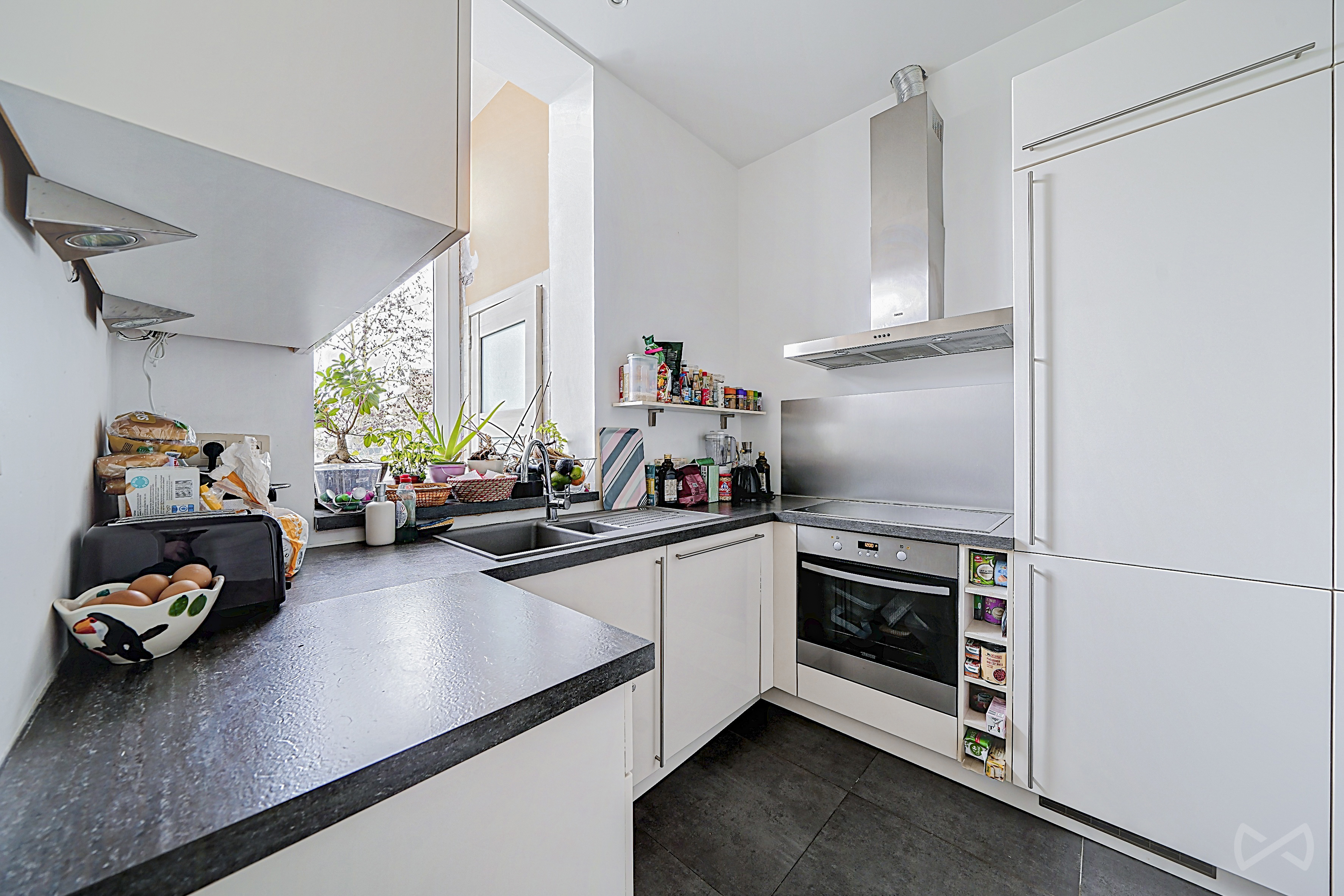 Picture 3 of 4 for Apartment block with four bedrooms in Uccle