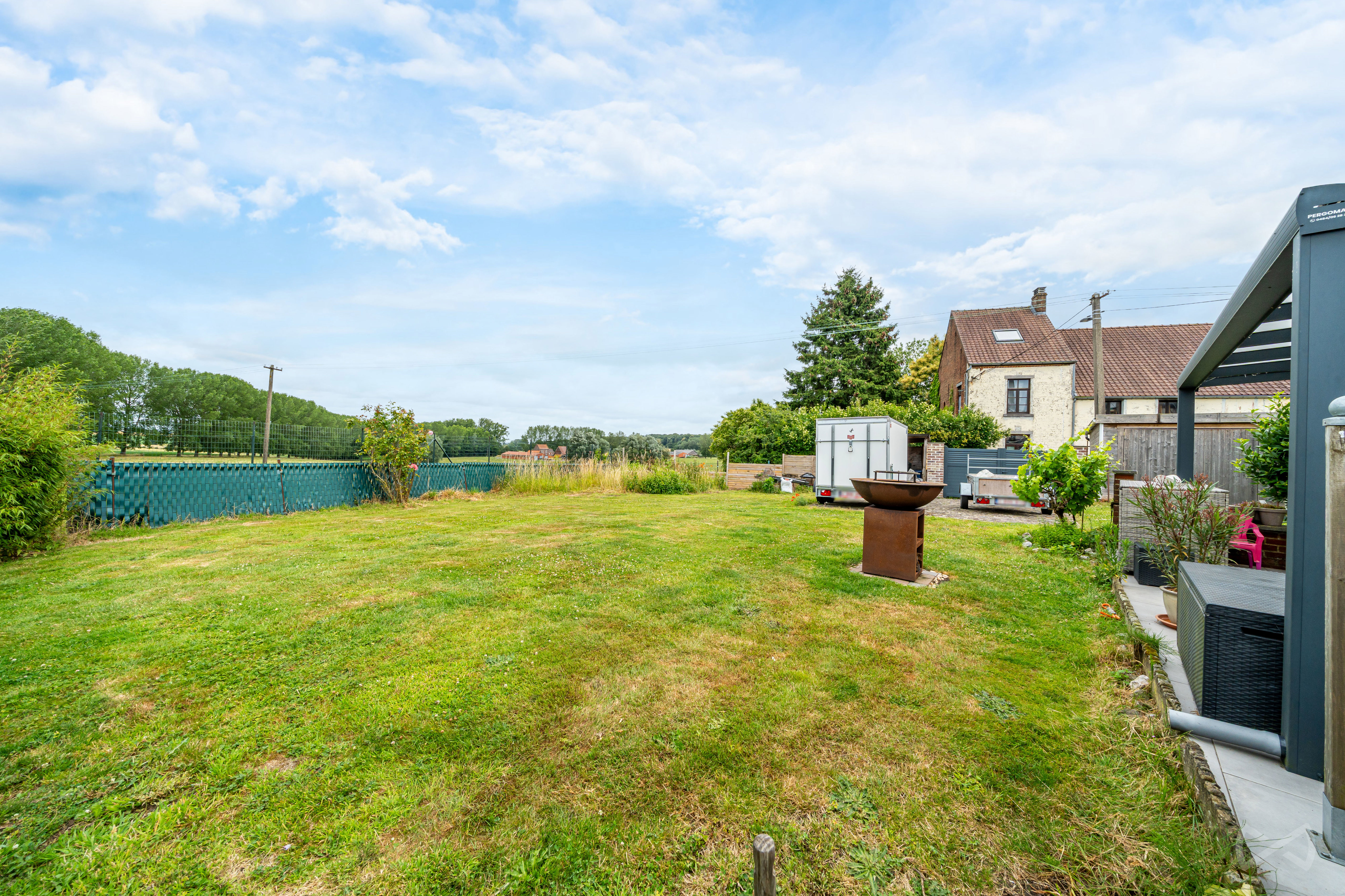 Foto 2 van 4 van Huis met vier slaapkamers in Braine-le-comte