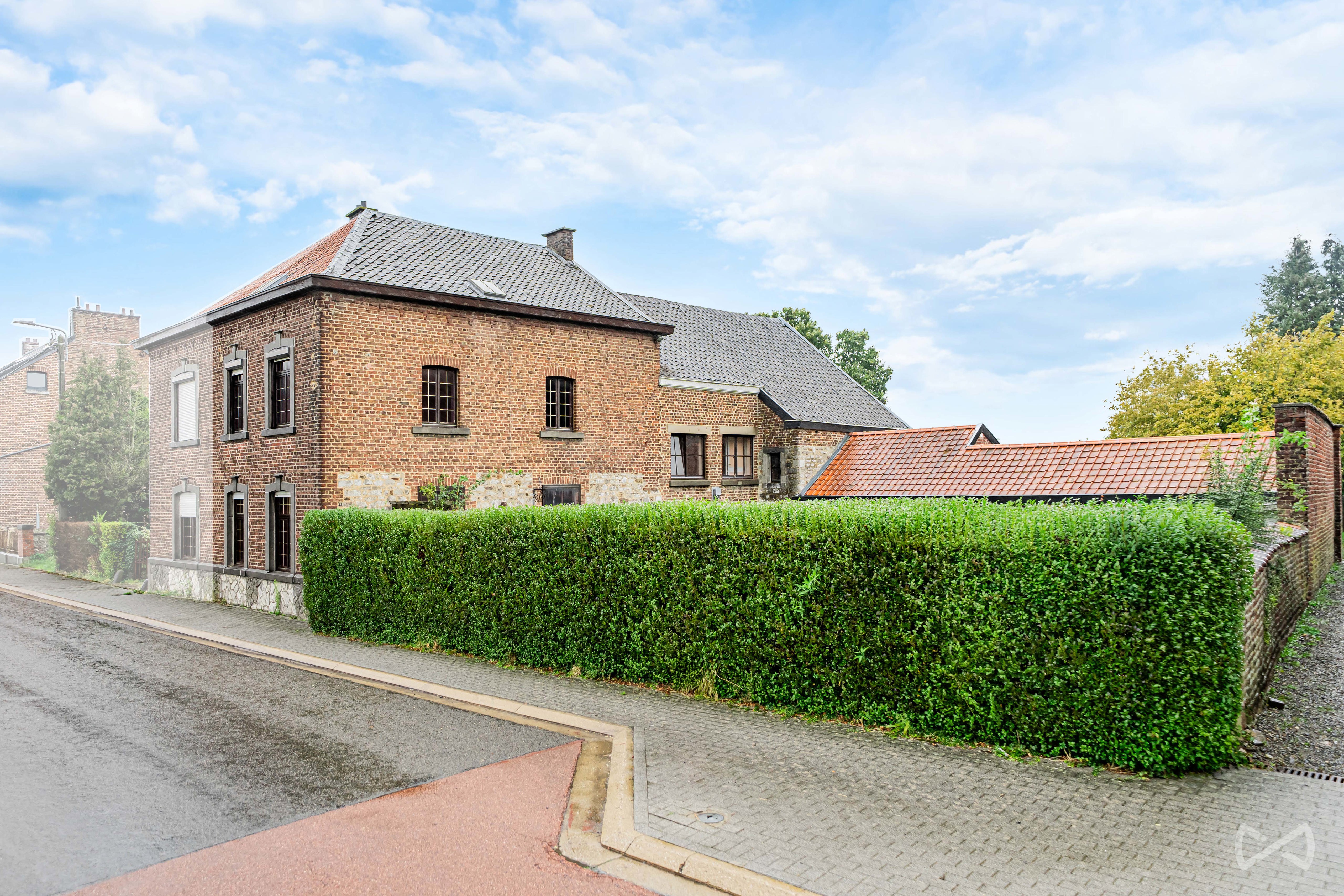 Picture 3 of 3 for Villa farmtype with four bedrooms in Xhendelesse