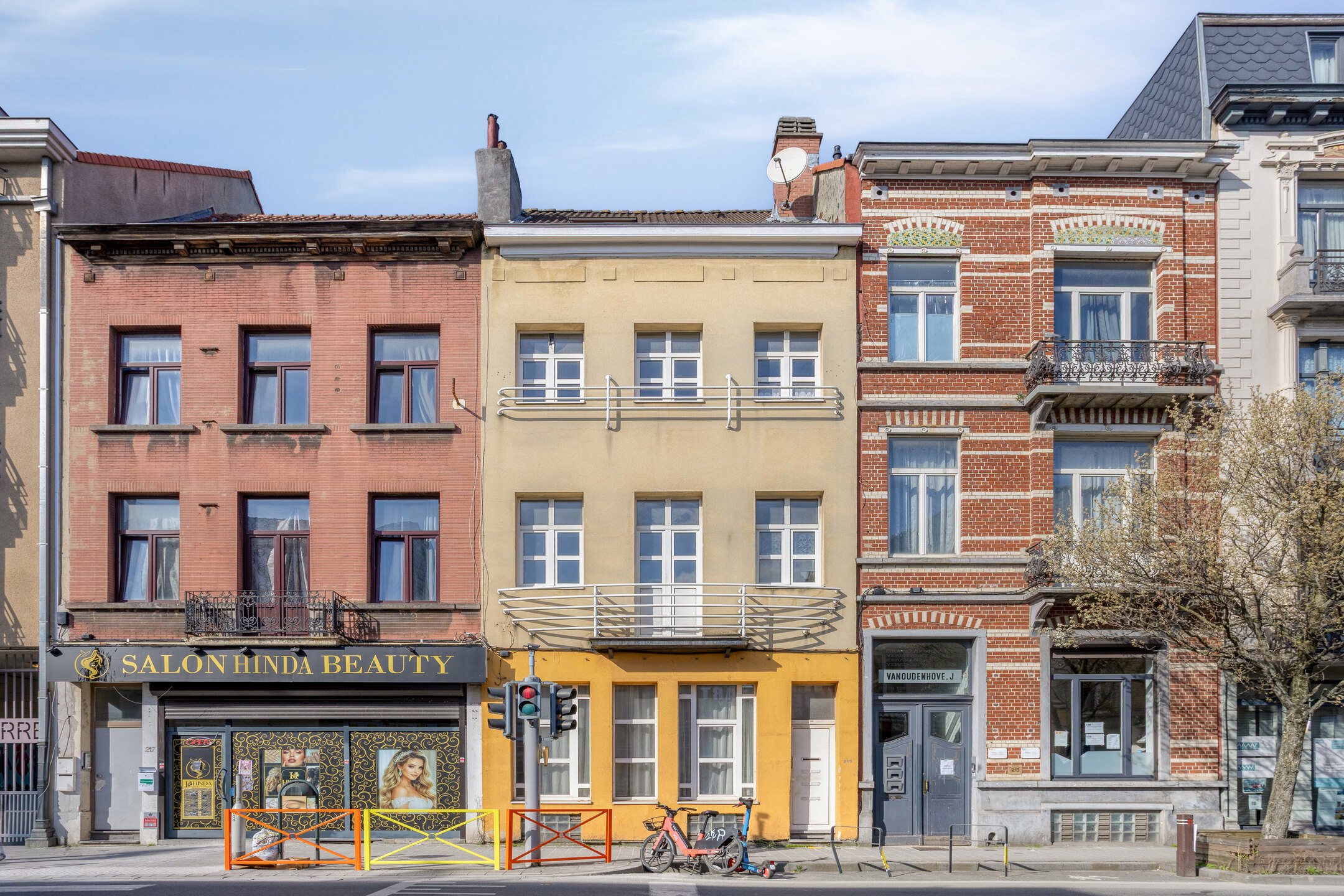 Picture 3 of 3 for Apartment block with four bedrooms in Anderlecht
