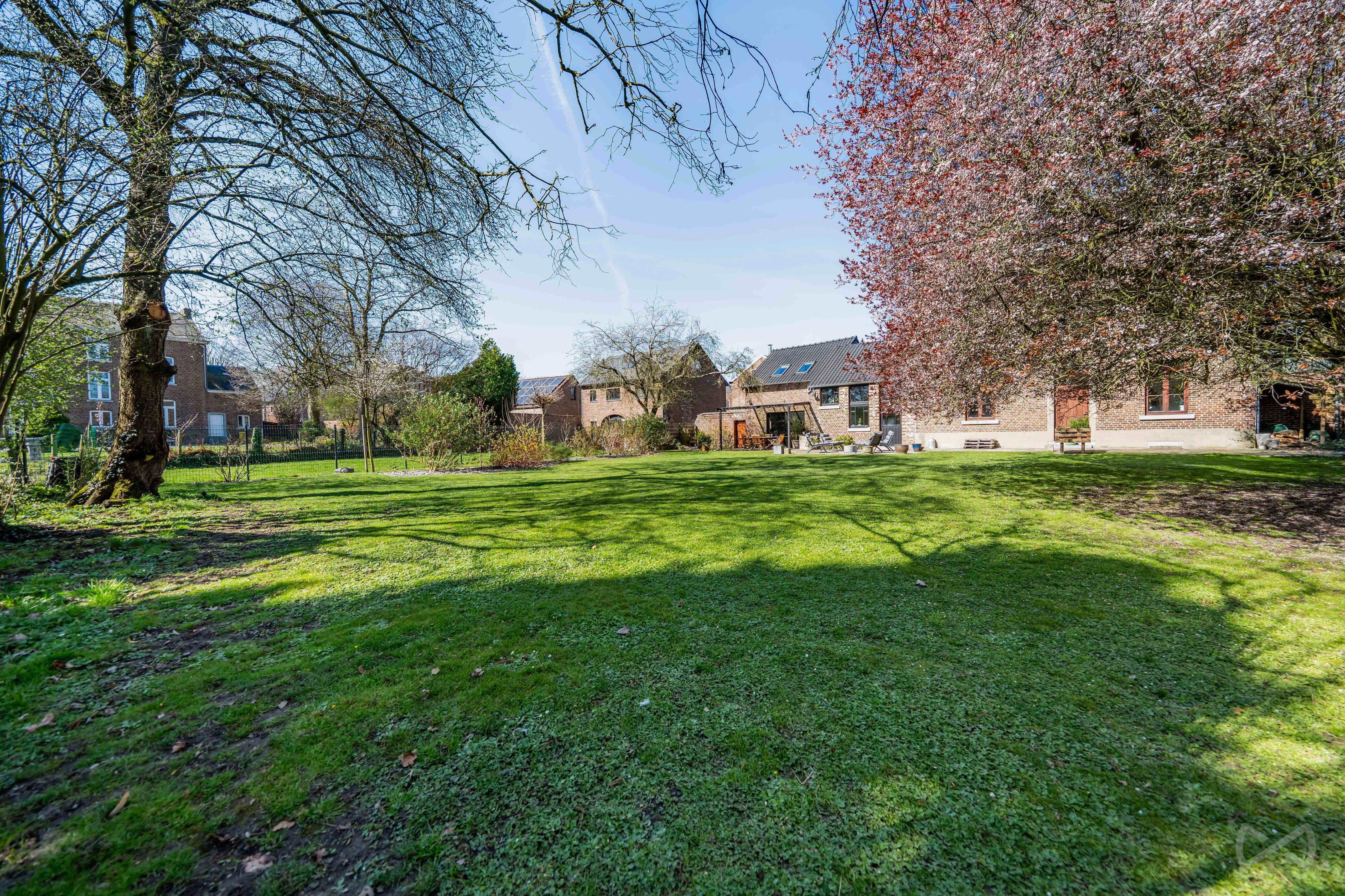 Photo 2 sur 4 pour Villa de sept chambres à Faimes