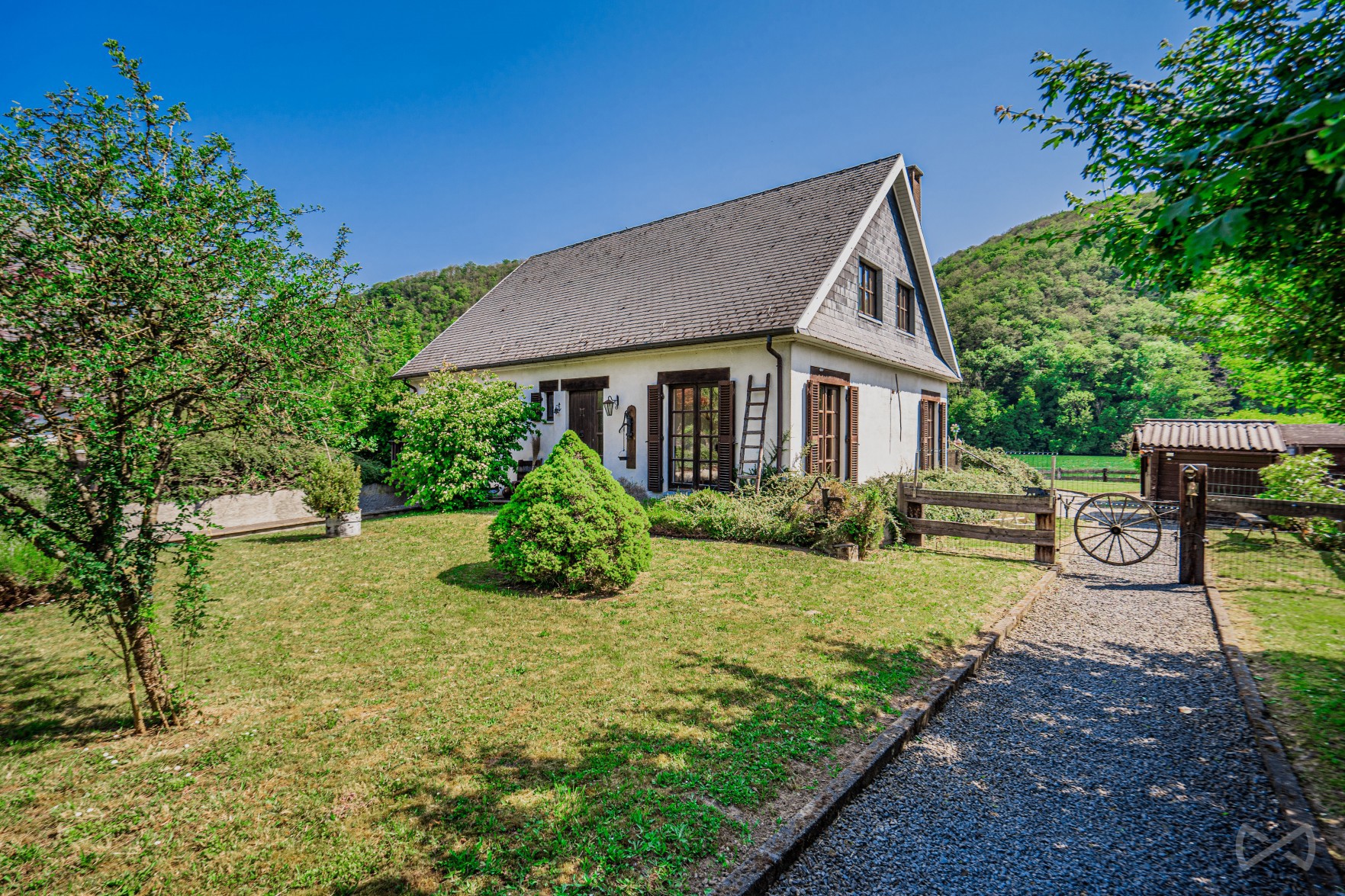 Picture 2 of 3 for House with four bedrooms in Hermeton-sur-meuse