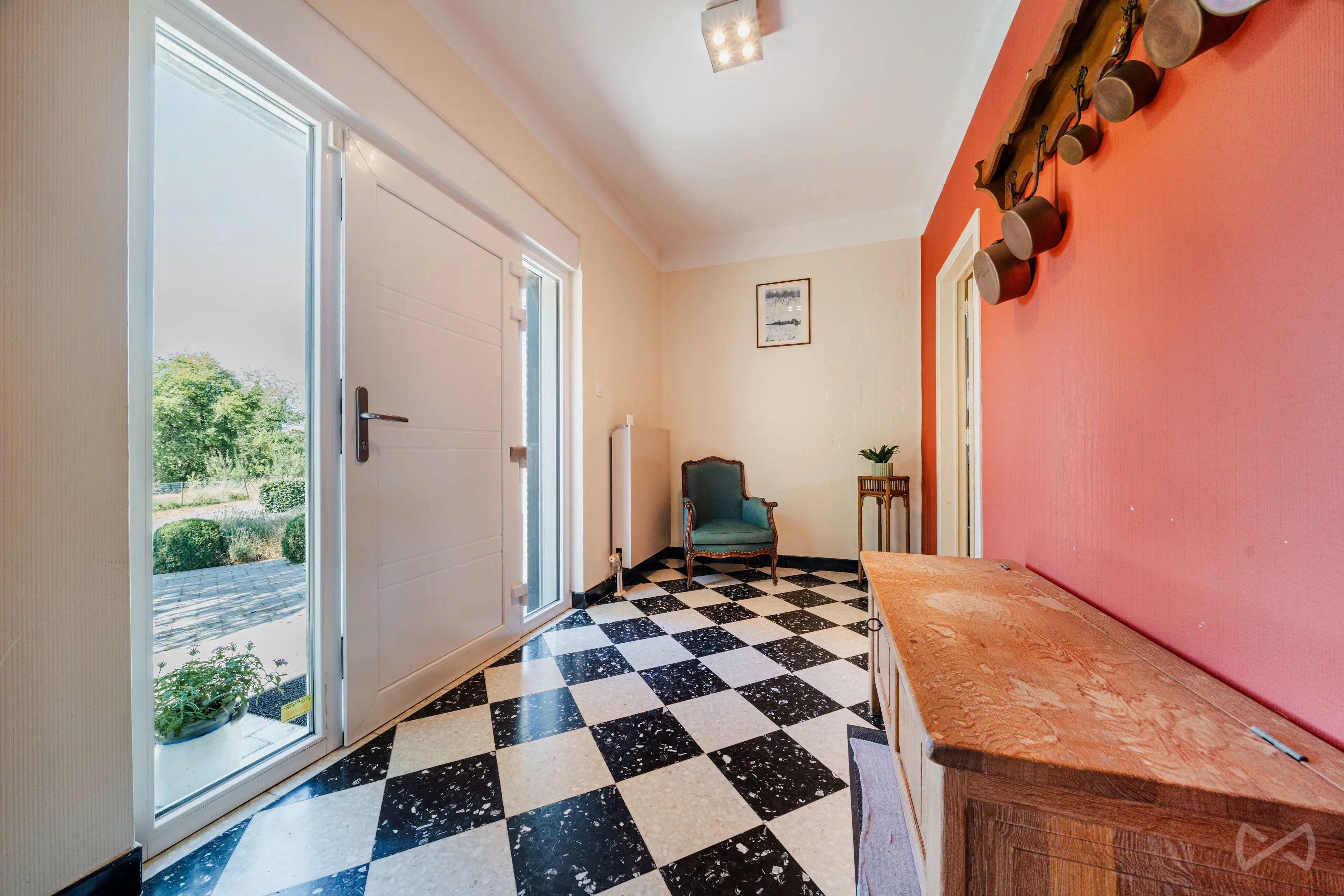 Picture 1 of 4 for Villa with five bedrooms in Chimay