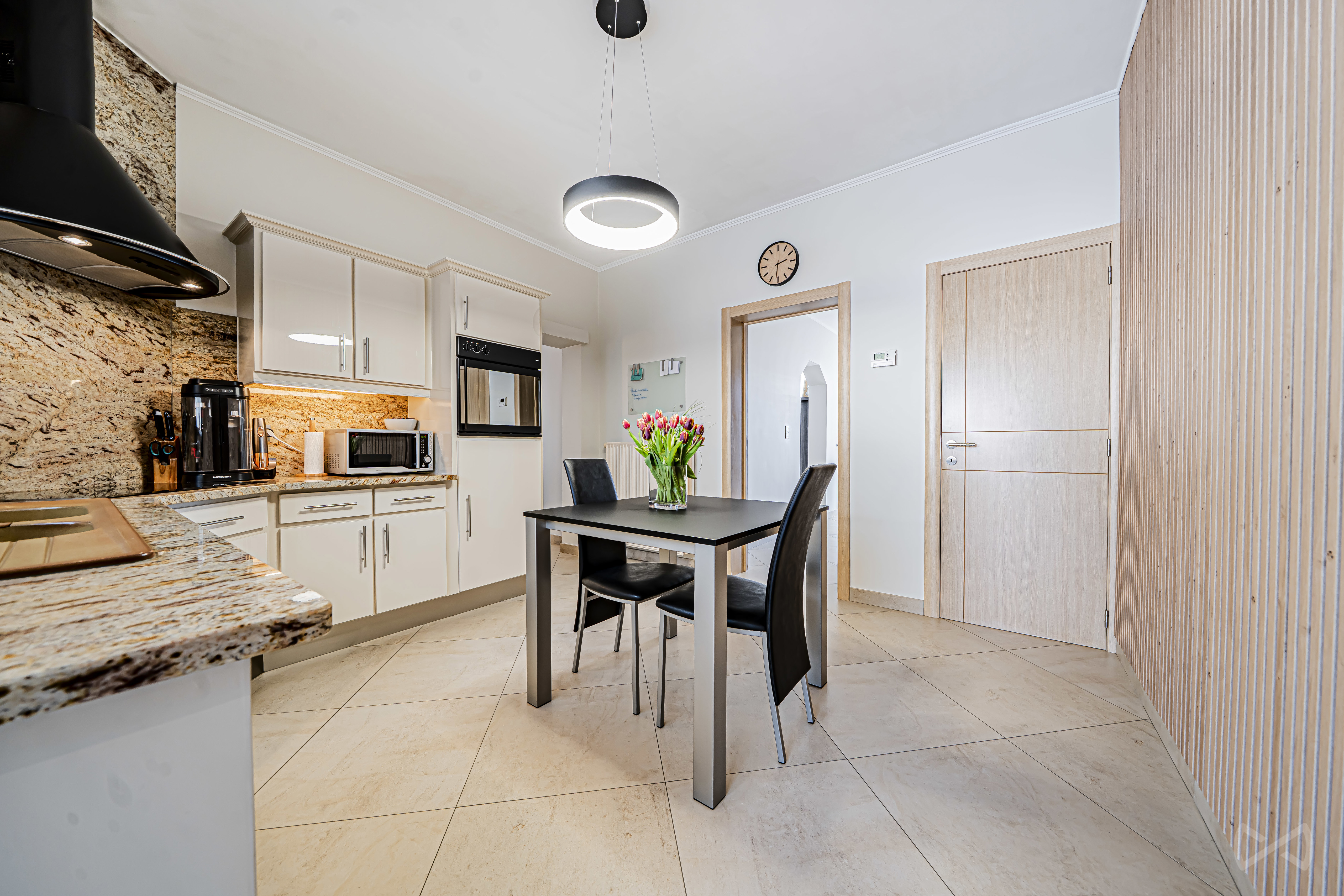 Picture 1 of 4 for Villa with four bedrooms in Jumet
