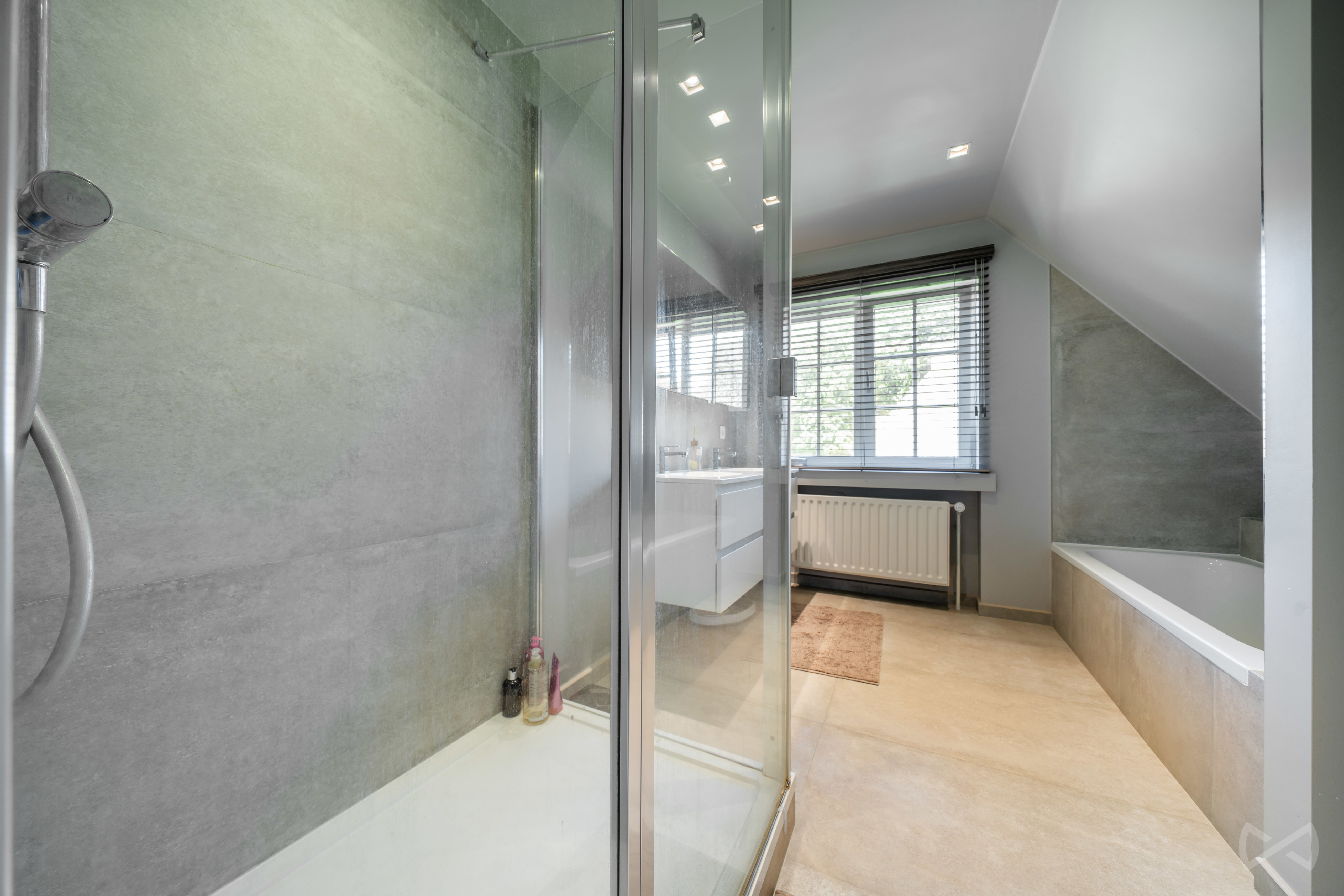 Picture 1 of 4 for Exceptional house with six bedrooms in Braine-l'Alleud