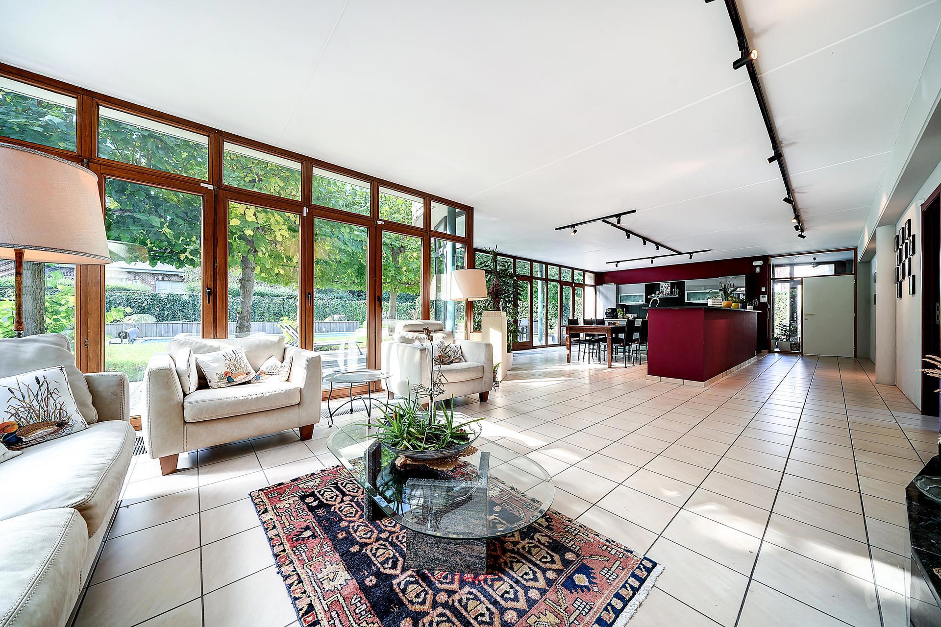 Picture 1 of 4 for Villa with six bedrooms in Grez-doiceau