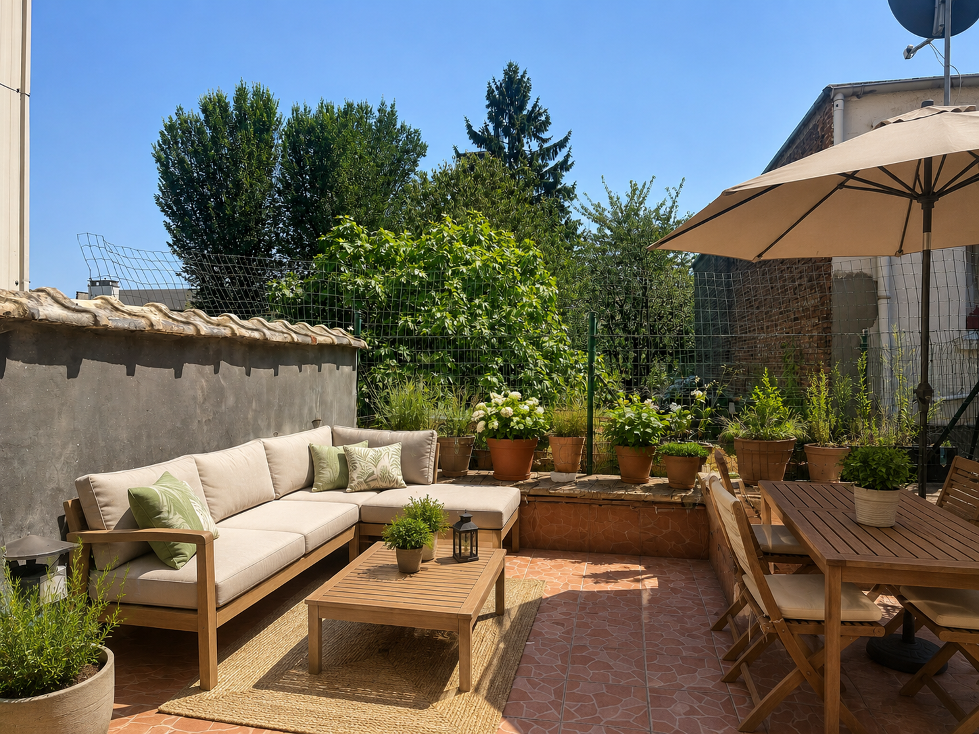 Picture 1 of 5 for Apartment block with four bedrooms in Molenbeek-Saint-Jean