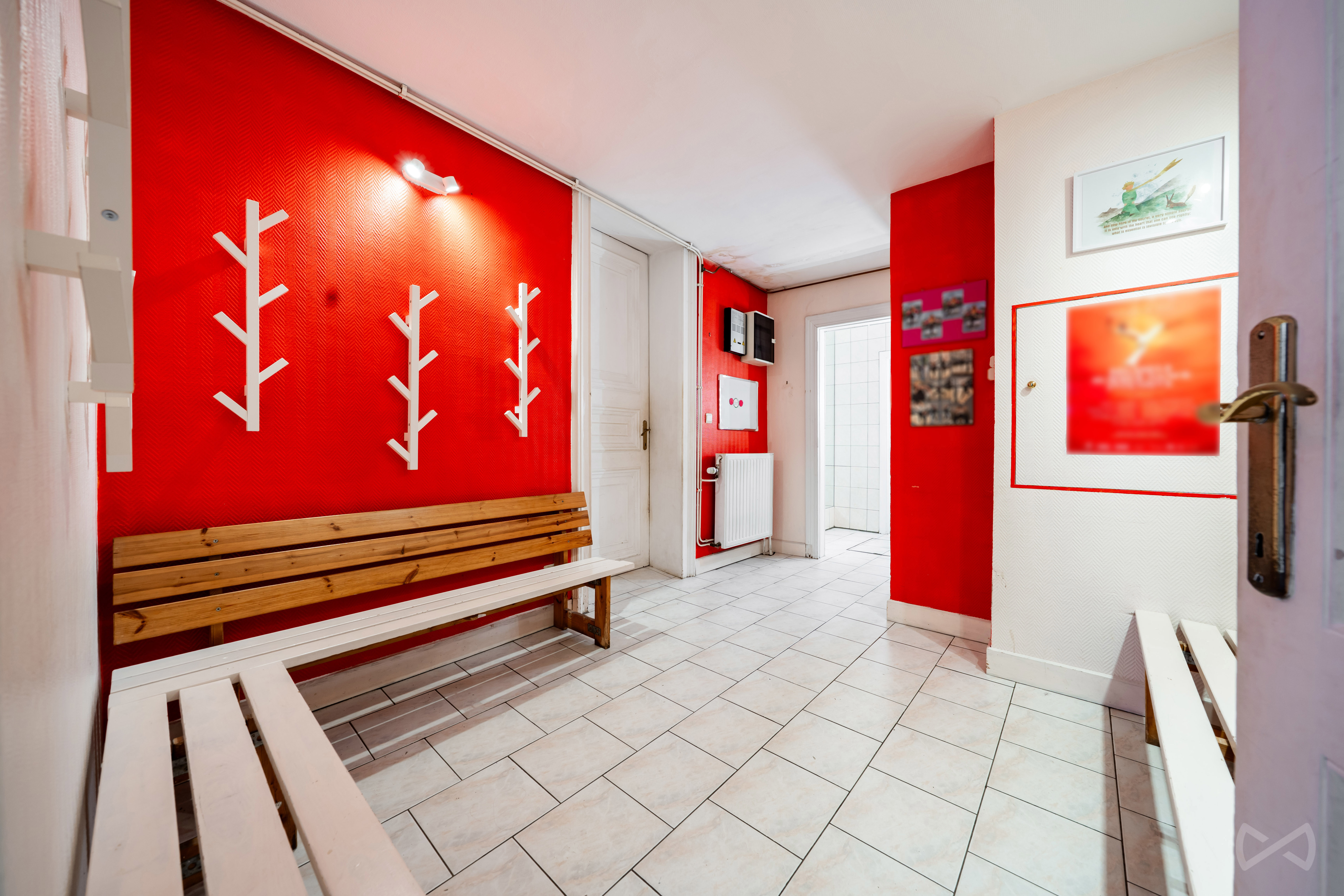 Picture 1 of 4 for Commercial groundfloor in Spa