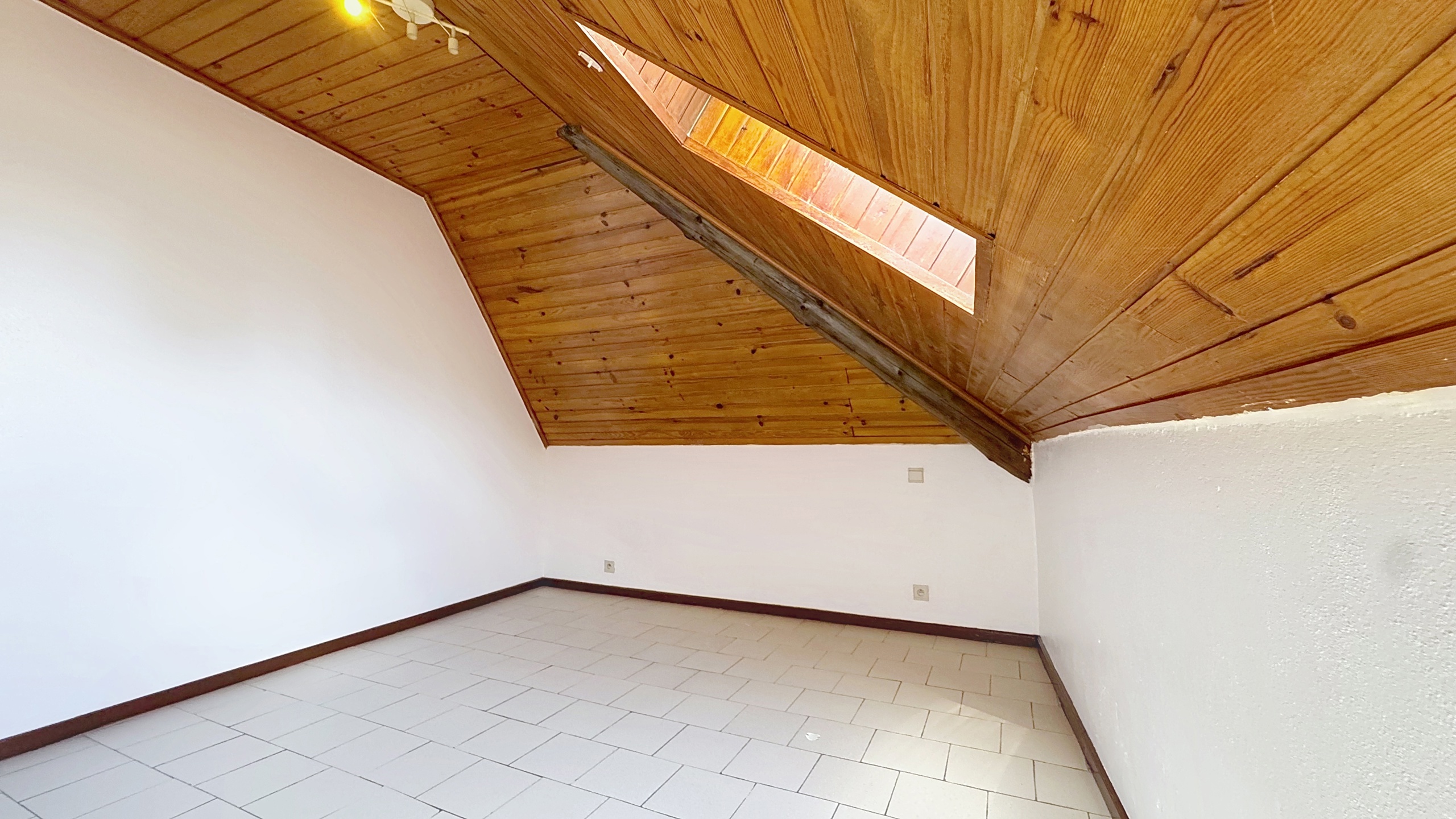 Picture 4 of 4 for Flat with two bedrooms in Turpange