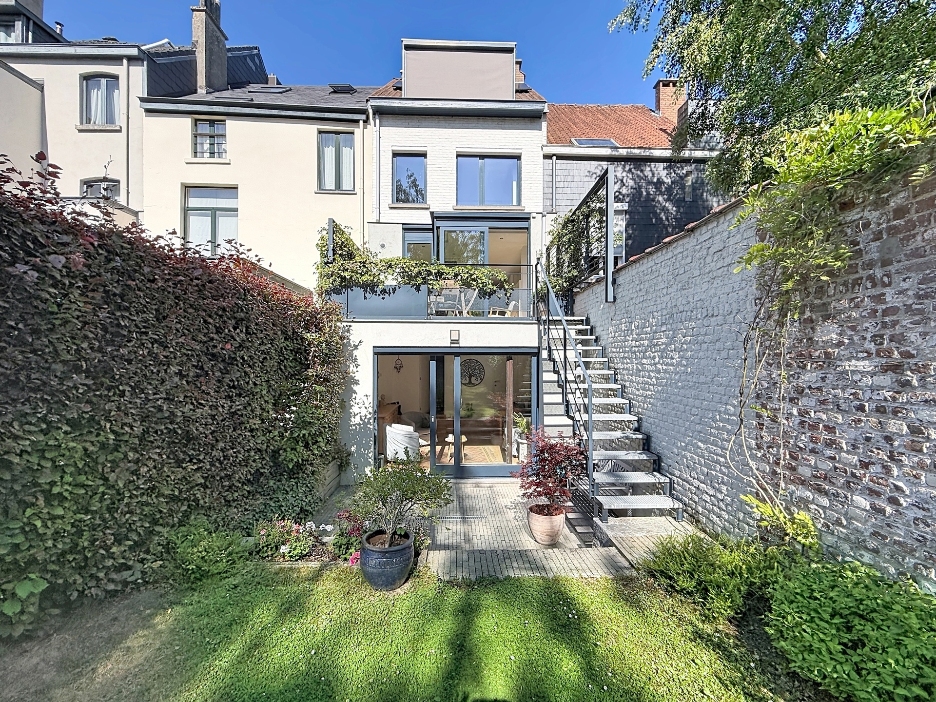 Foto 2 van 2 van Triplex met drie slaapkamers in Uccle
