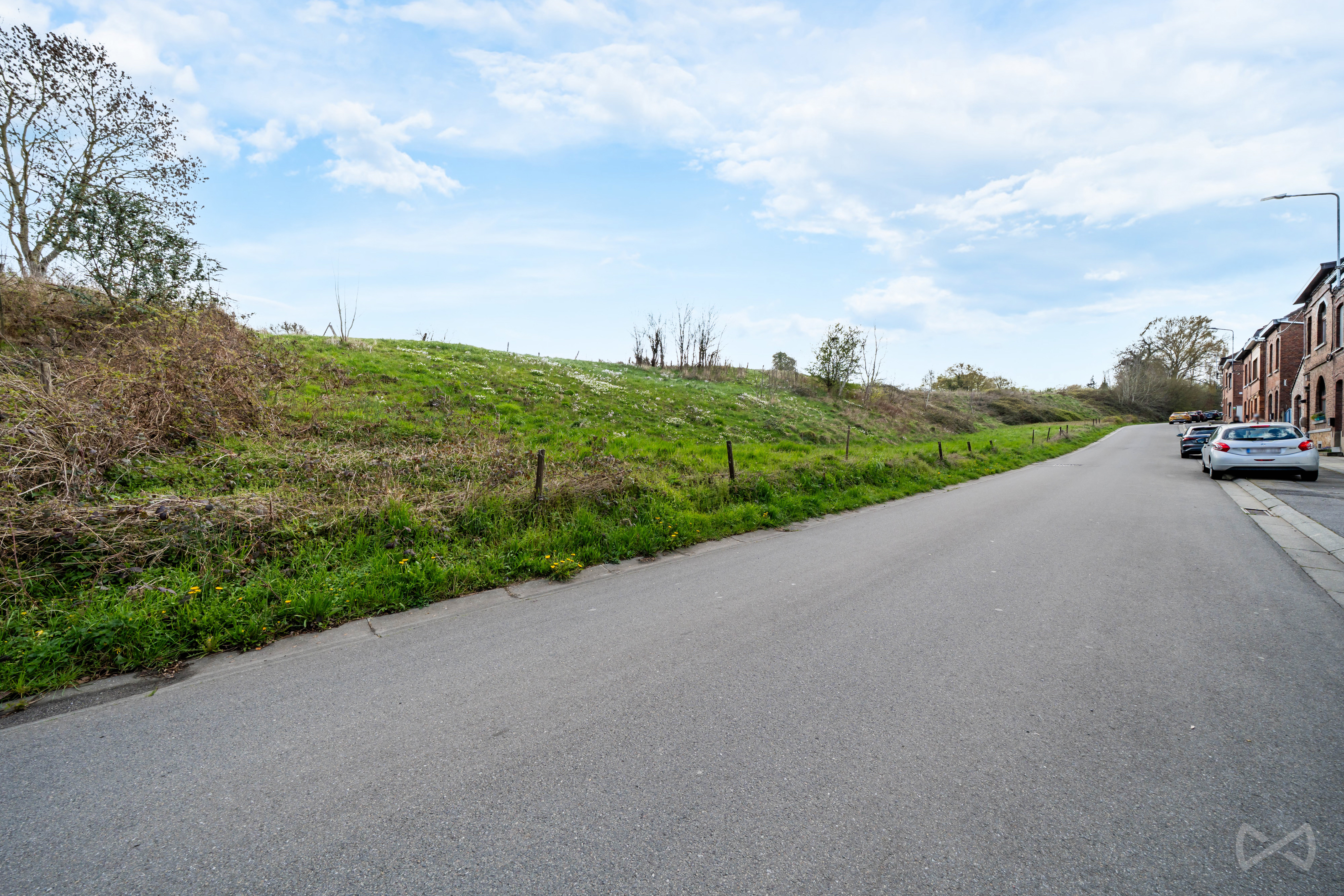 Picture 1 of 4 for Building ground in Montigny-le-Tilleul