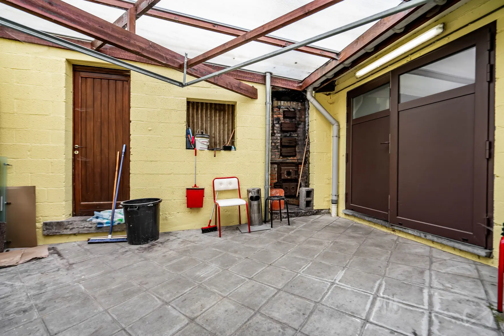 Photo 4 sur 4 pour Immeuble mixte de deux chambres à La Louvière
