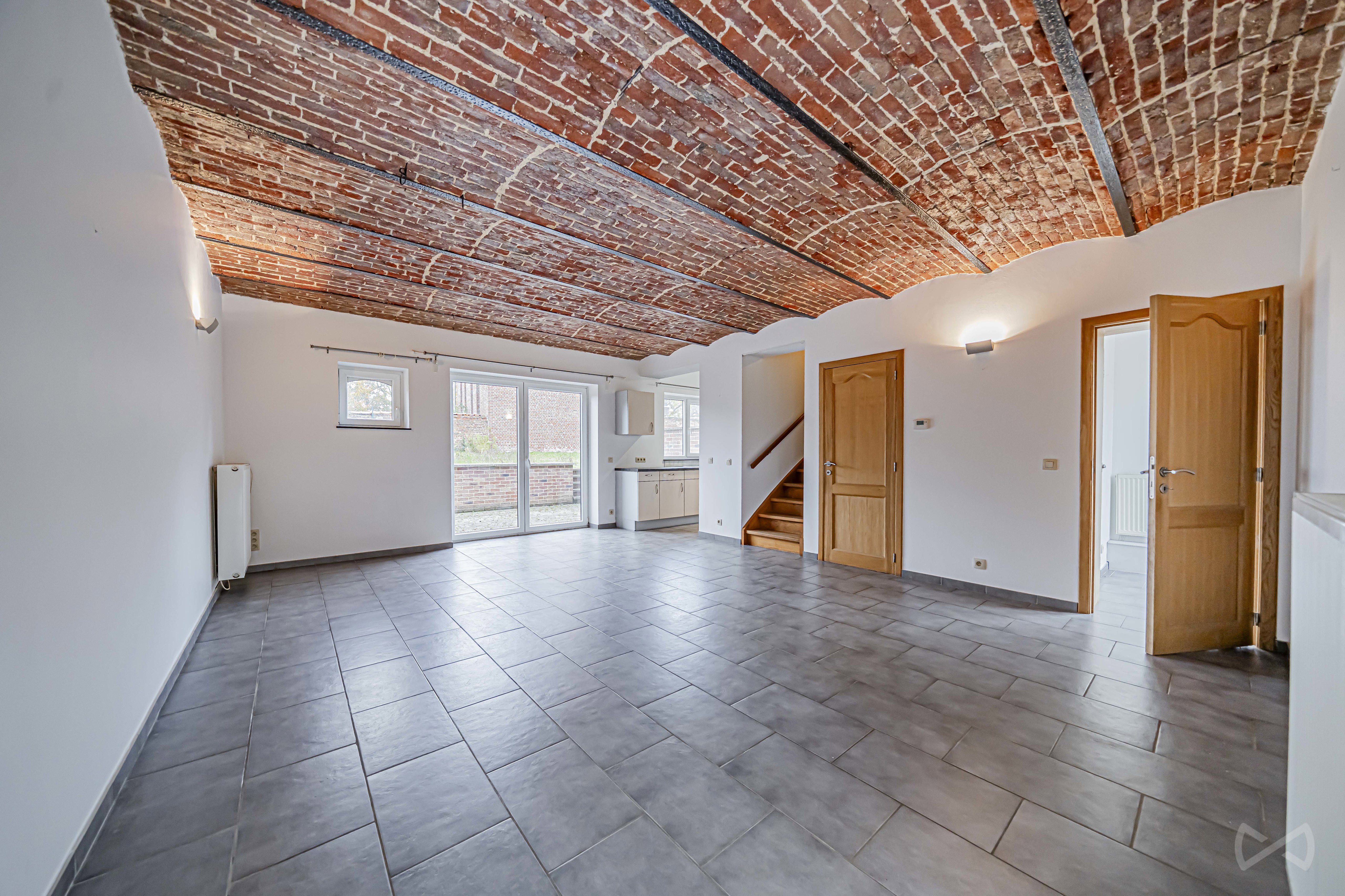 Picture 1 of 4 for House with six bedrooms in Avin