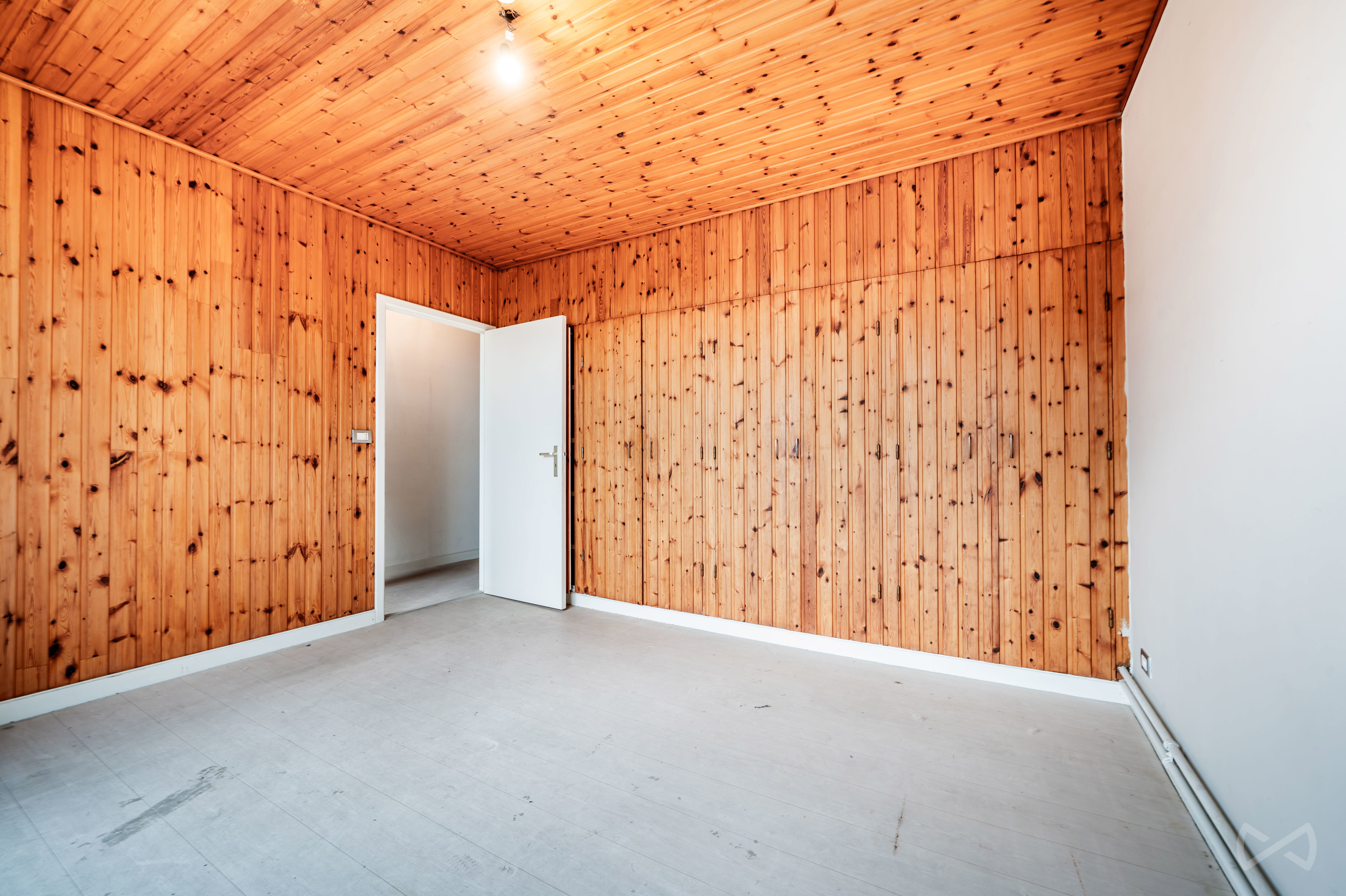 Picture 1 of 4 for Multi-purpose building with three bedrooms in Basècles