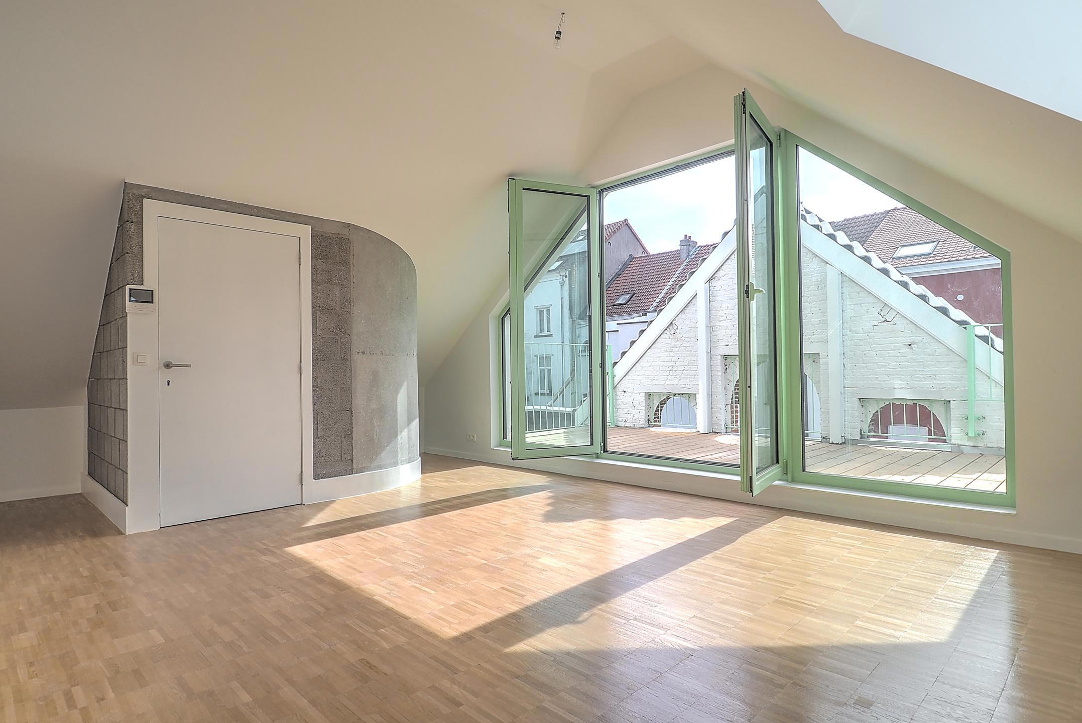 Photo 3 sur 3 pour Penthouse à Molenbeek-Saint-Jean