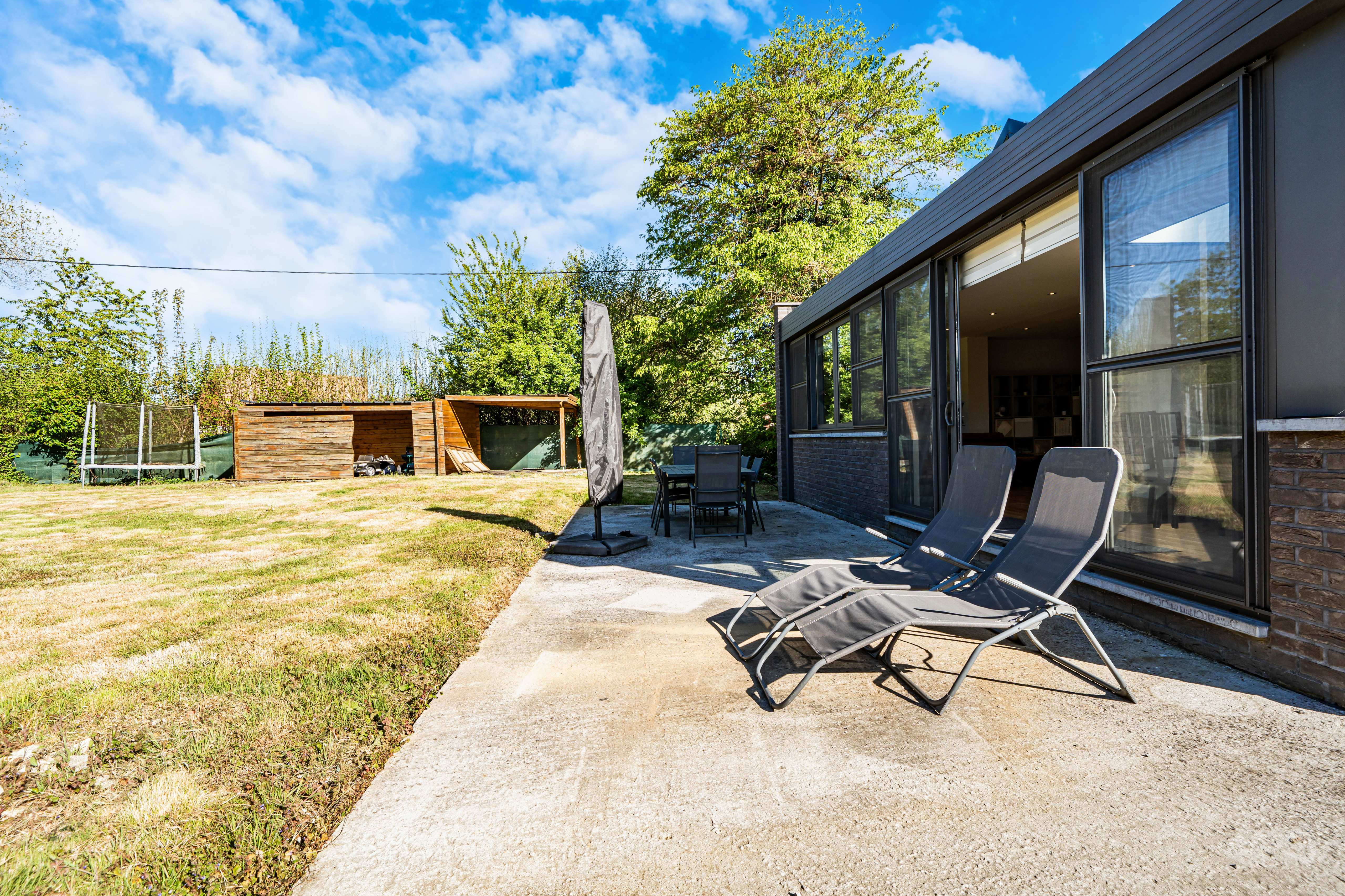 Photo 3 sur 4 pour Maison de cinq chambres à Montigny-le-Tilleul