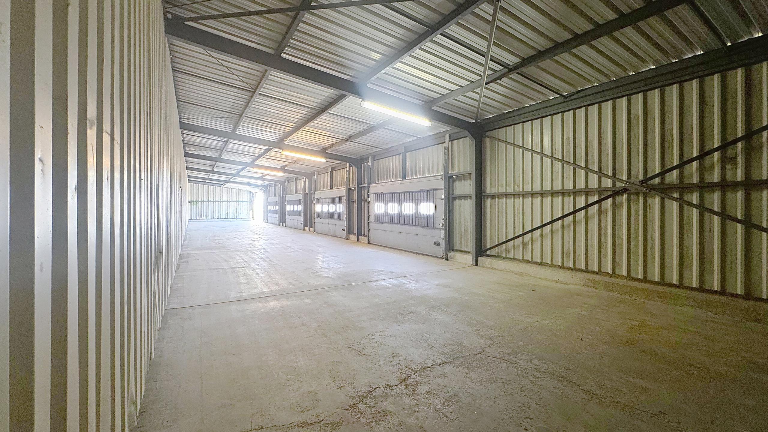 Picture 2 of 4 for Warehouse in Arlon