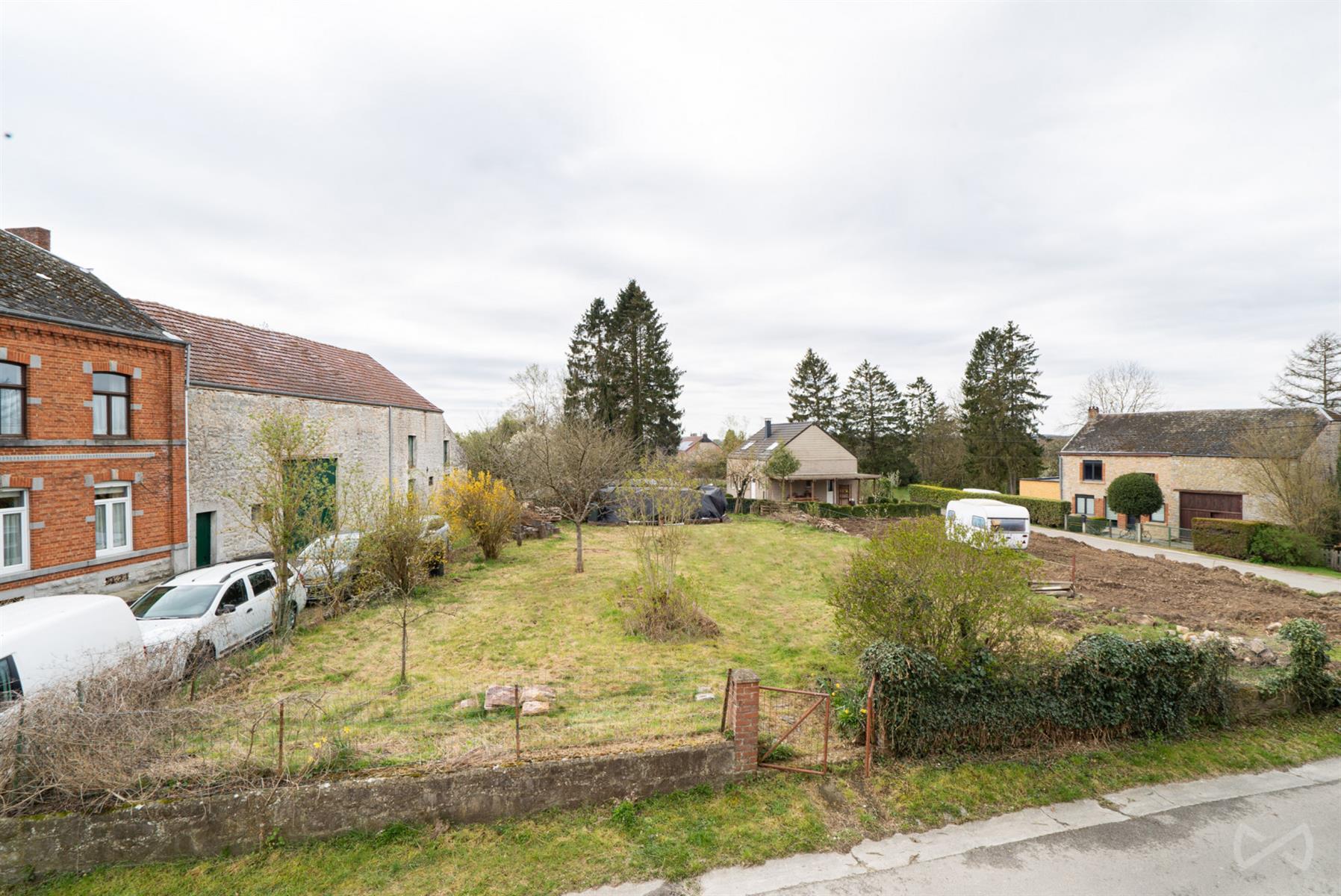 Picture 3 of 4 for Building ground in Gochenée