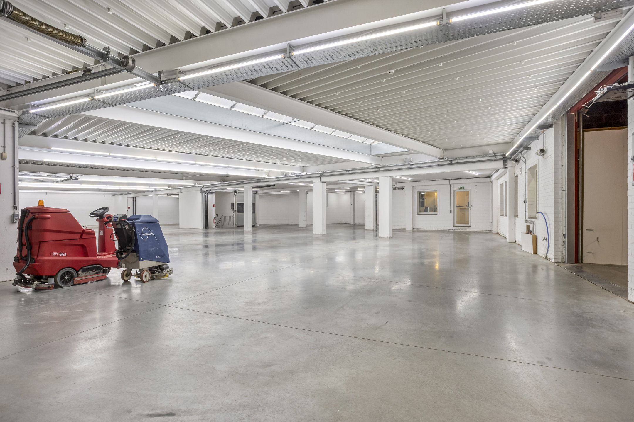 Foto 2 van 4 van Gebouw voor gemengd gebruik in Meise