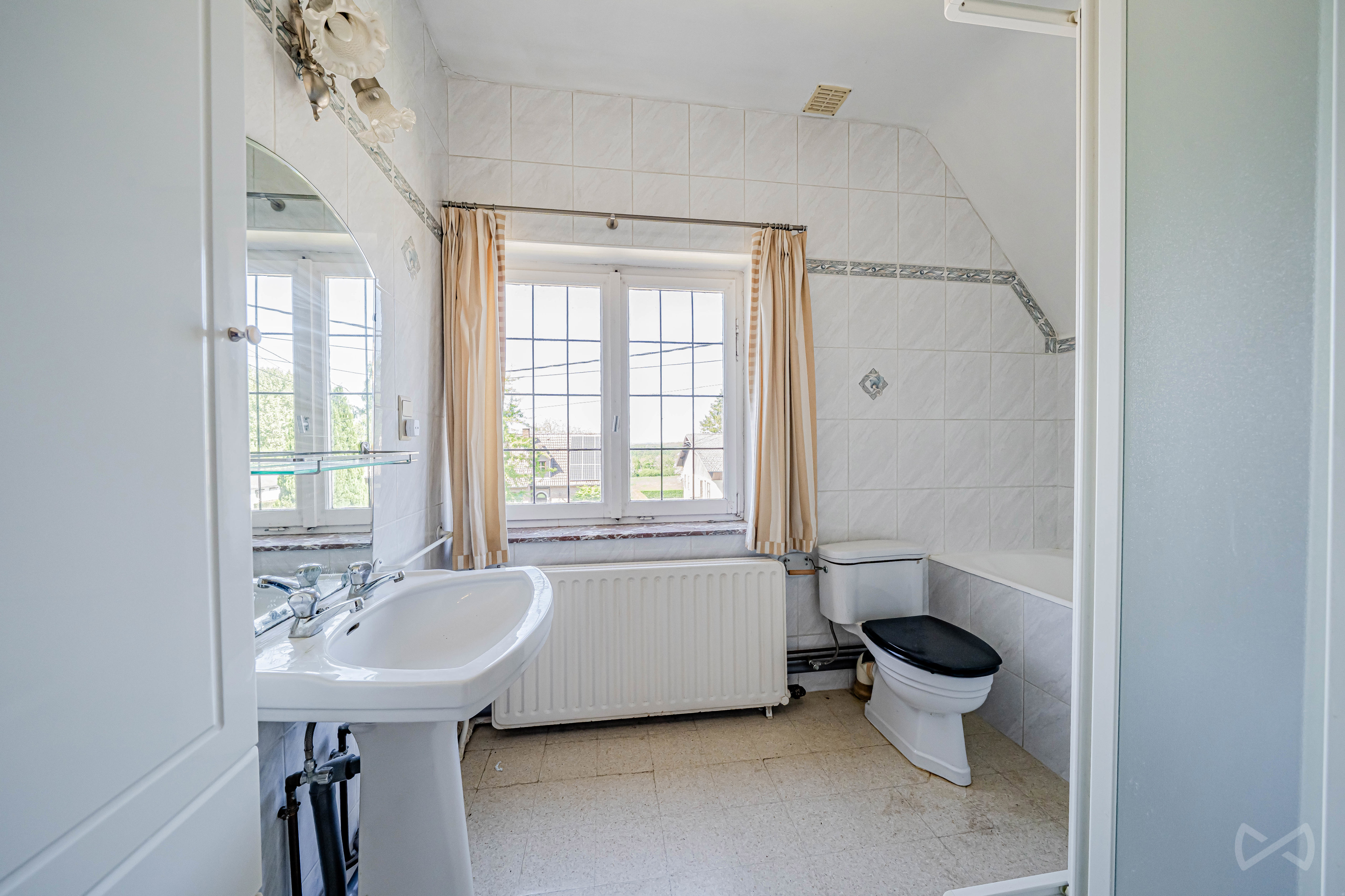 Foto 4 van 4 van Villa met vijf slaapkamers in Philippeville