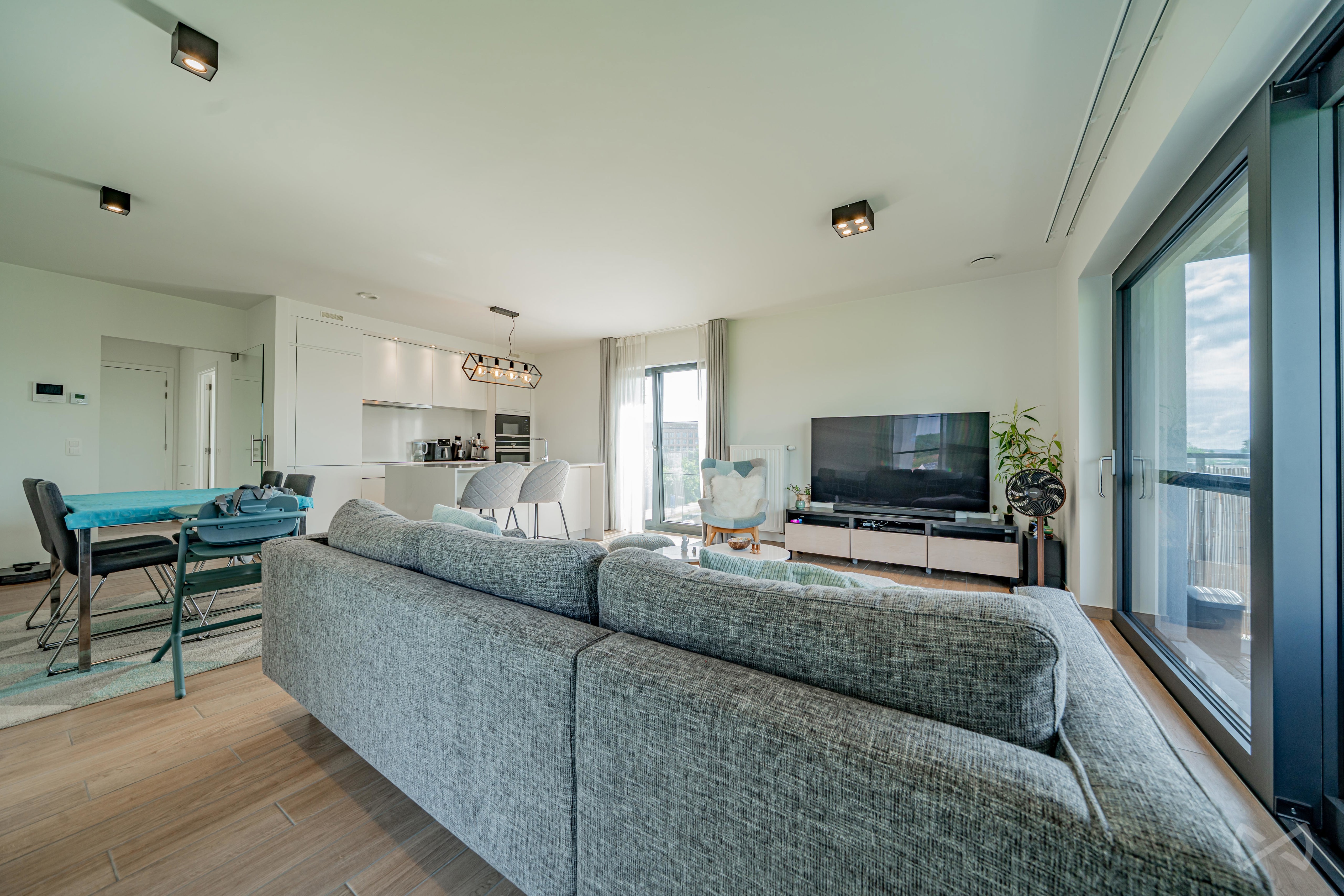 Picture 1 of 5 for Flat with three bedrooms in Anderlecht