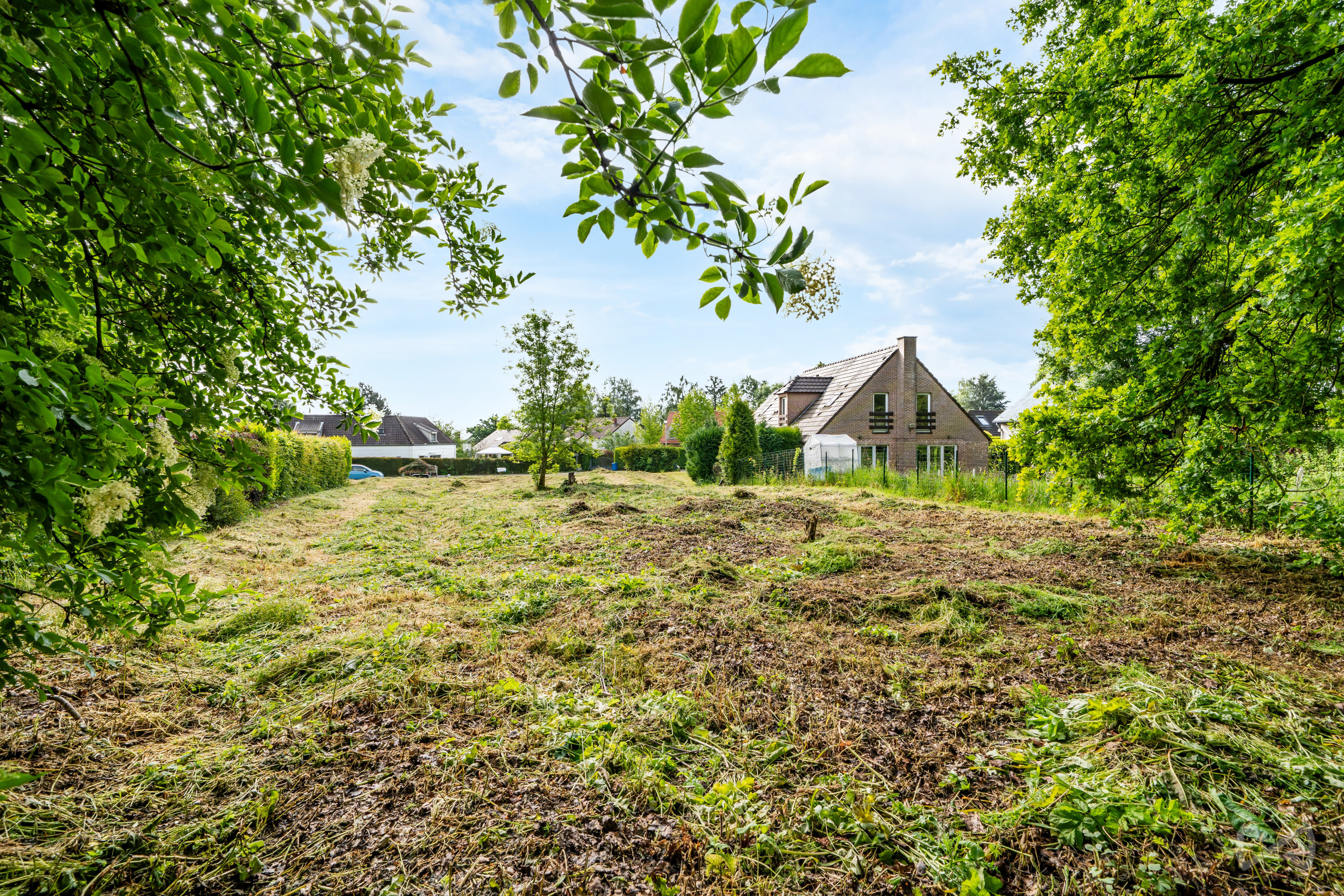 Picture 1 of 4 for Ground in Rixensart