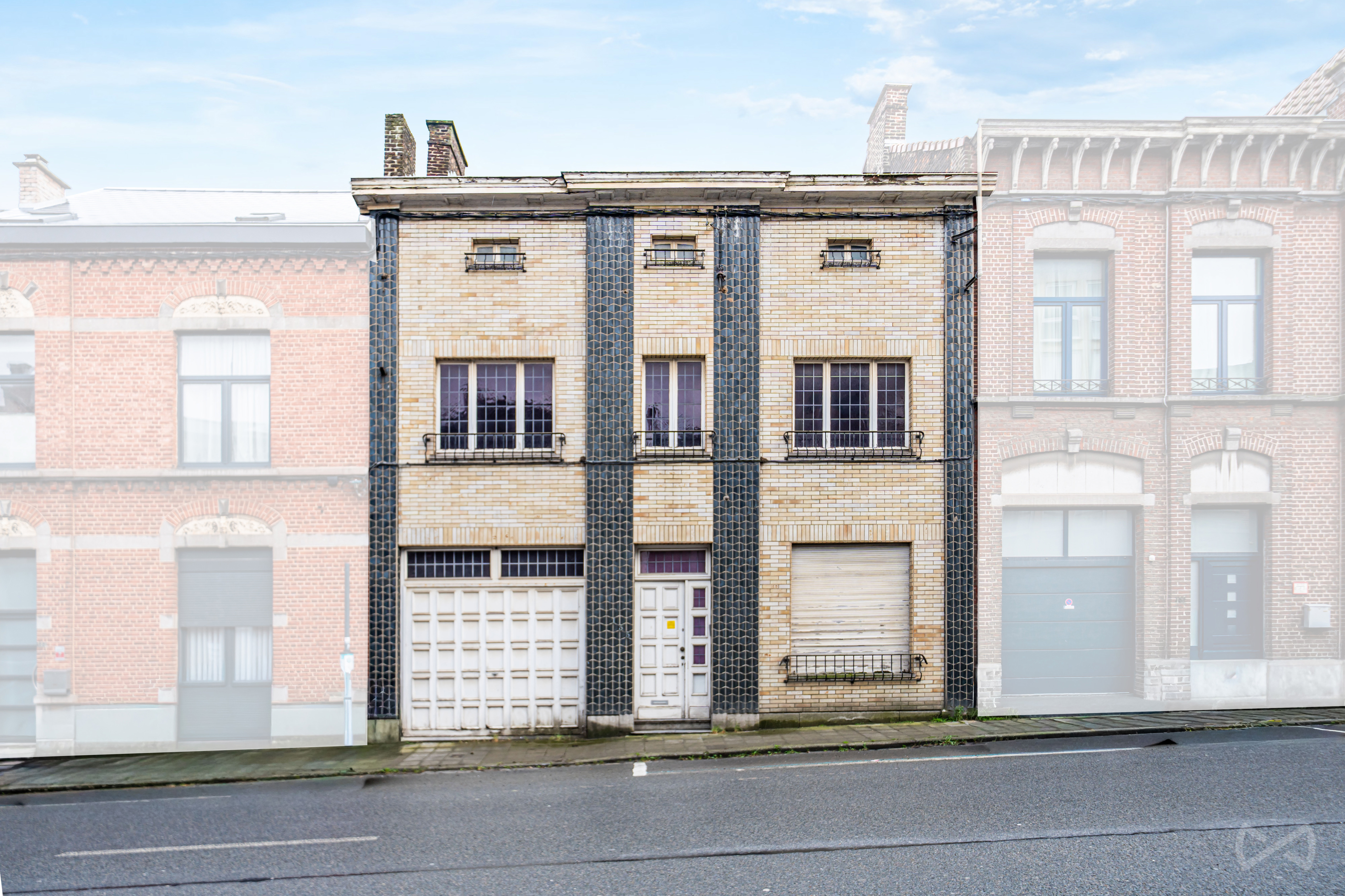 Photo 2 sur 3 pour Maison de maître de quatre chambres à Marcinelle