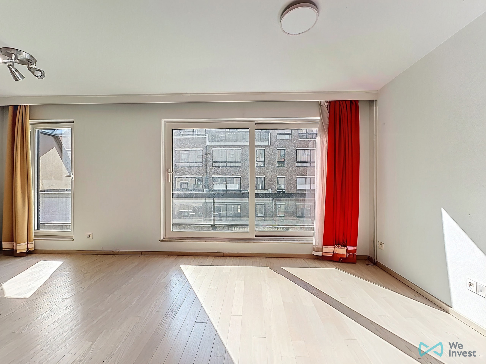 Picture 1 of 5 for Studio in Ixelles