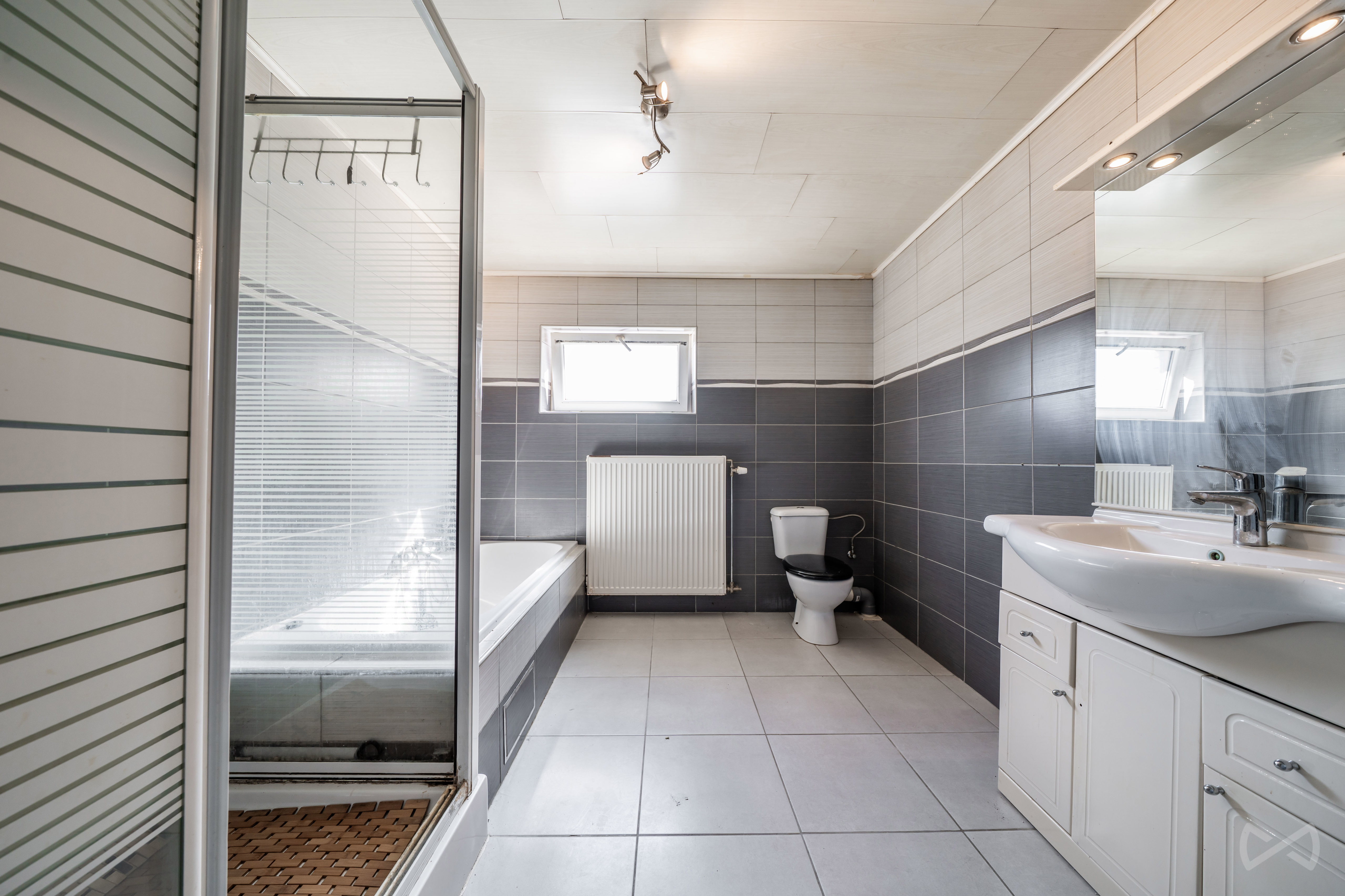 Picture 1 of 4 for House with three bedrooms in Châtelet