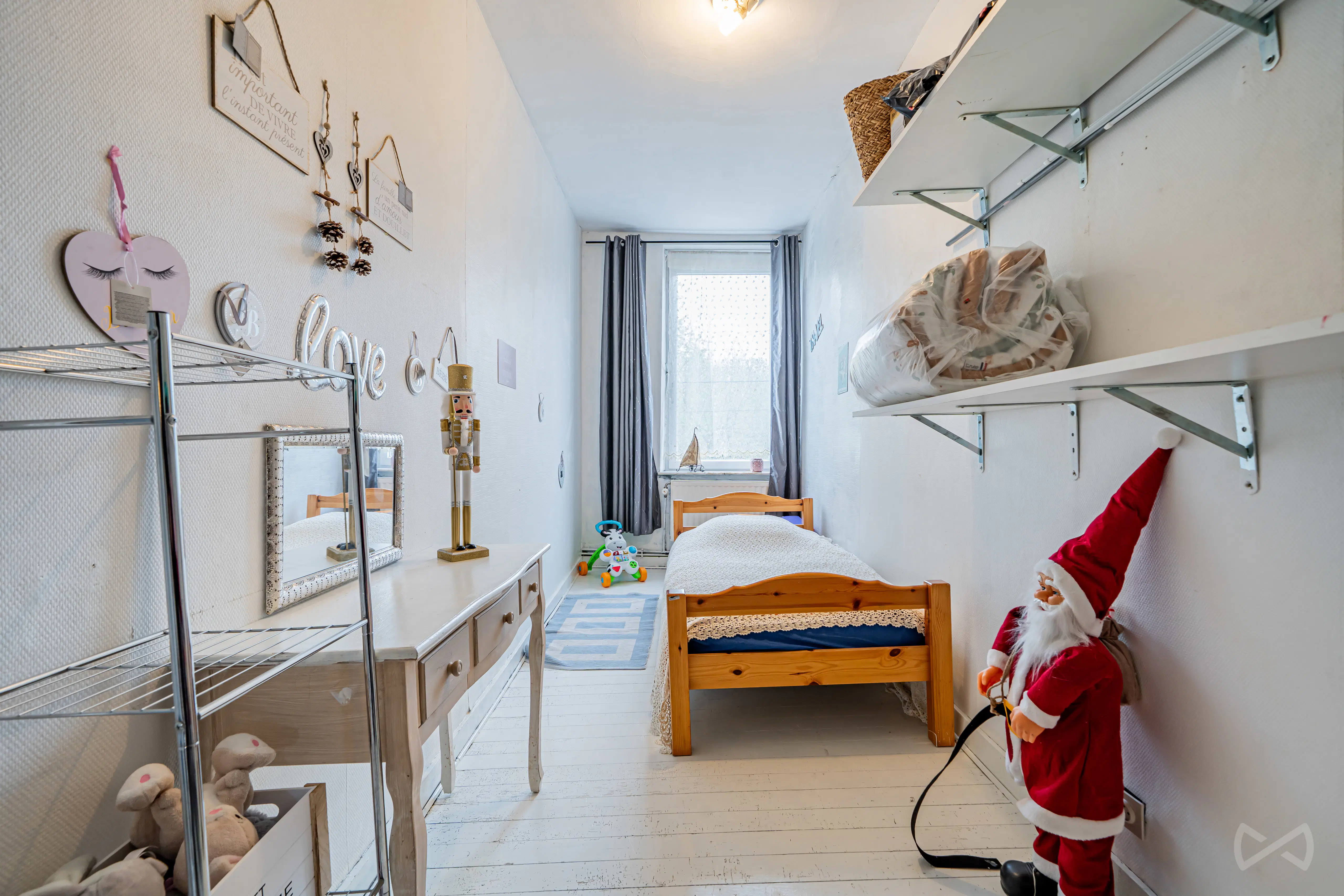 Foto 4 van 4 van Huis met drie slaapkamers in Couillet