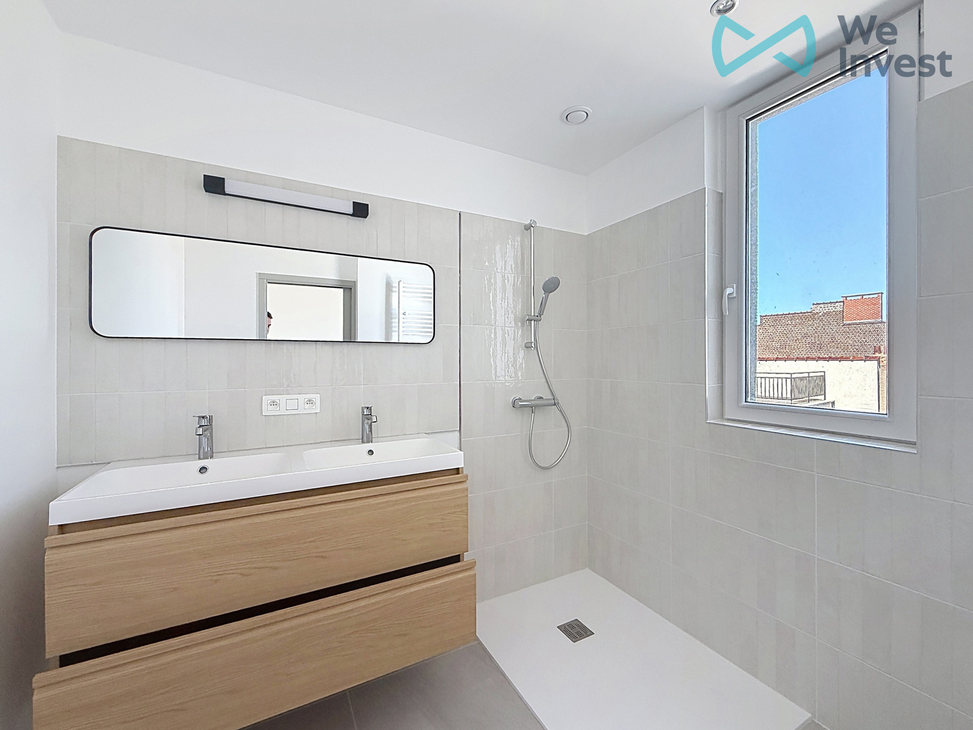 Picture 1 of 2 for Flat with three bedrooms in Ixelles