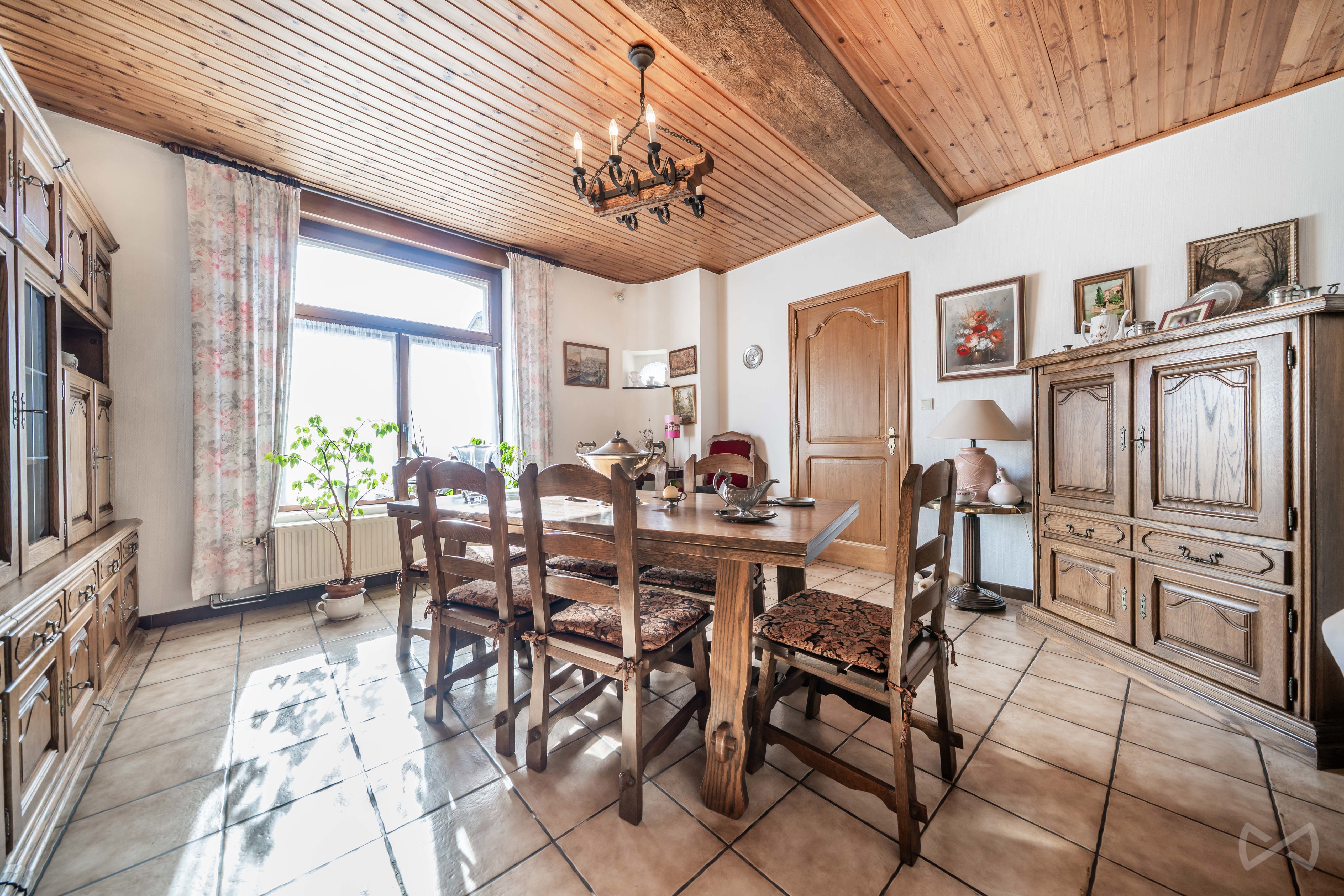 Photo 4 sur 4 pour Maison de cinq chambres à Vierset-barse