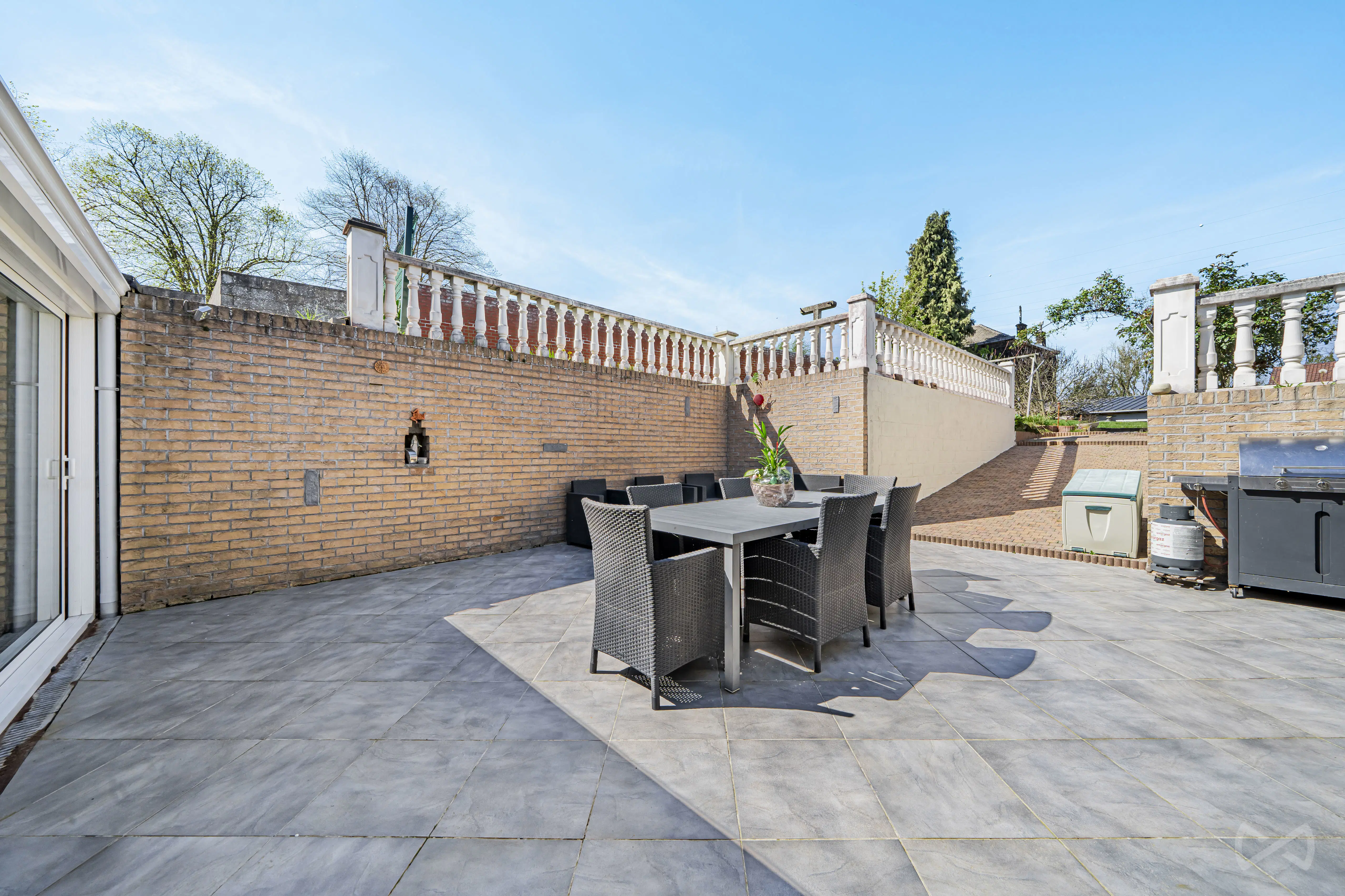 Picture 1 of 4 for Villa with four bedrooms in Jumet