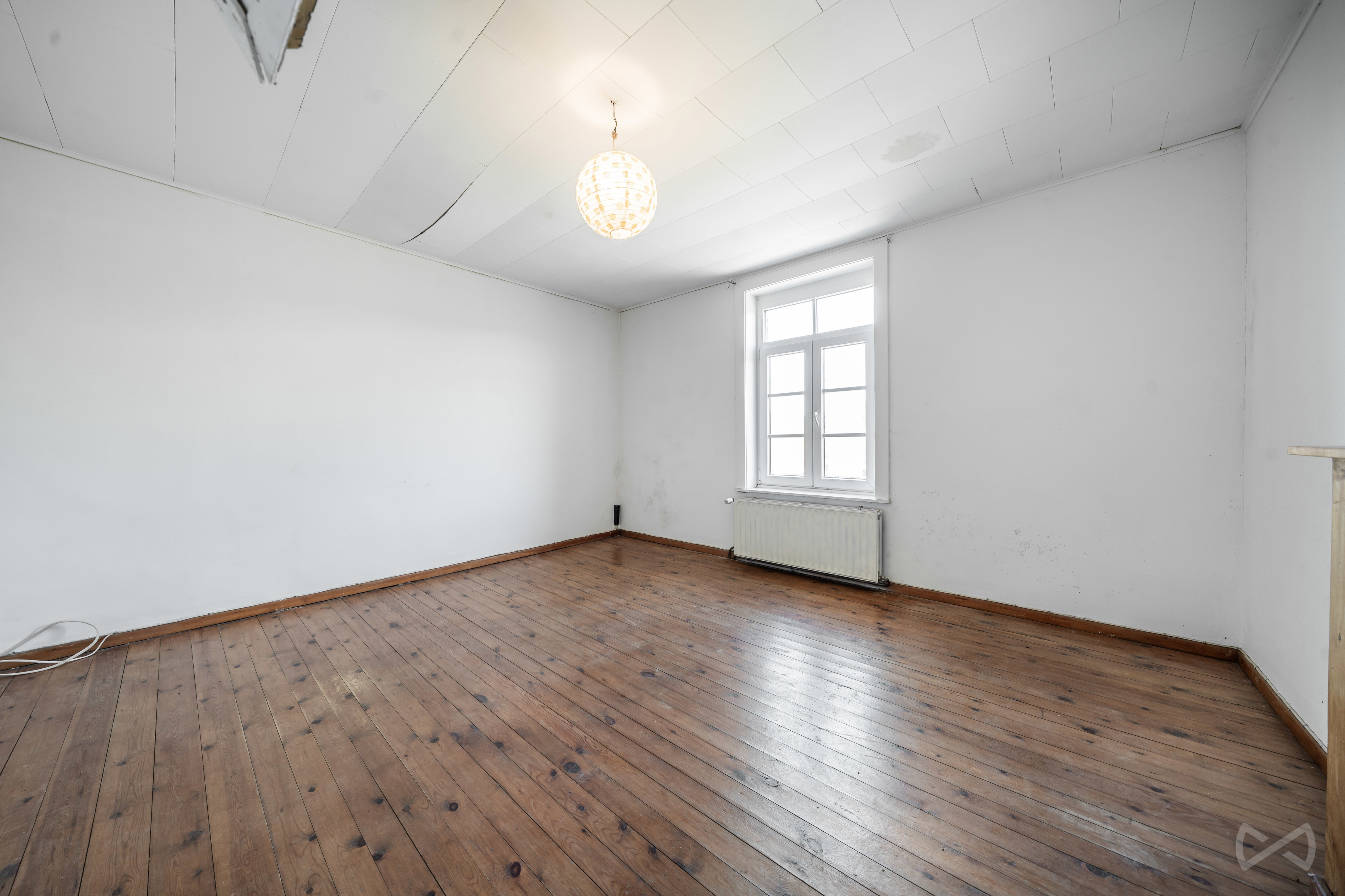 Picture 2 of 4 for House with six bedrooms in Hennuyères