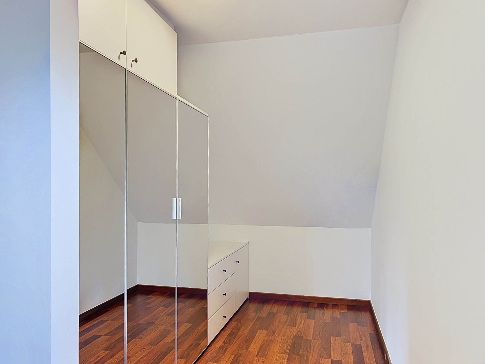 Picture 3 of 4 for Villa with five bedrooms in Binche Waudrez