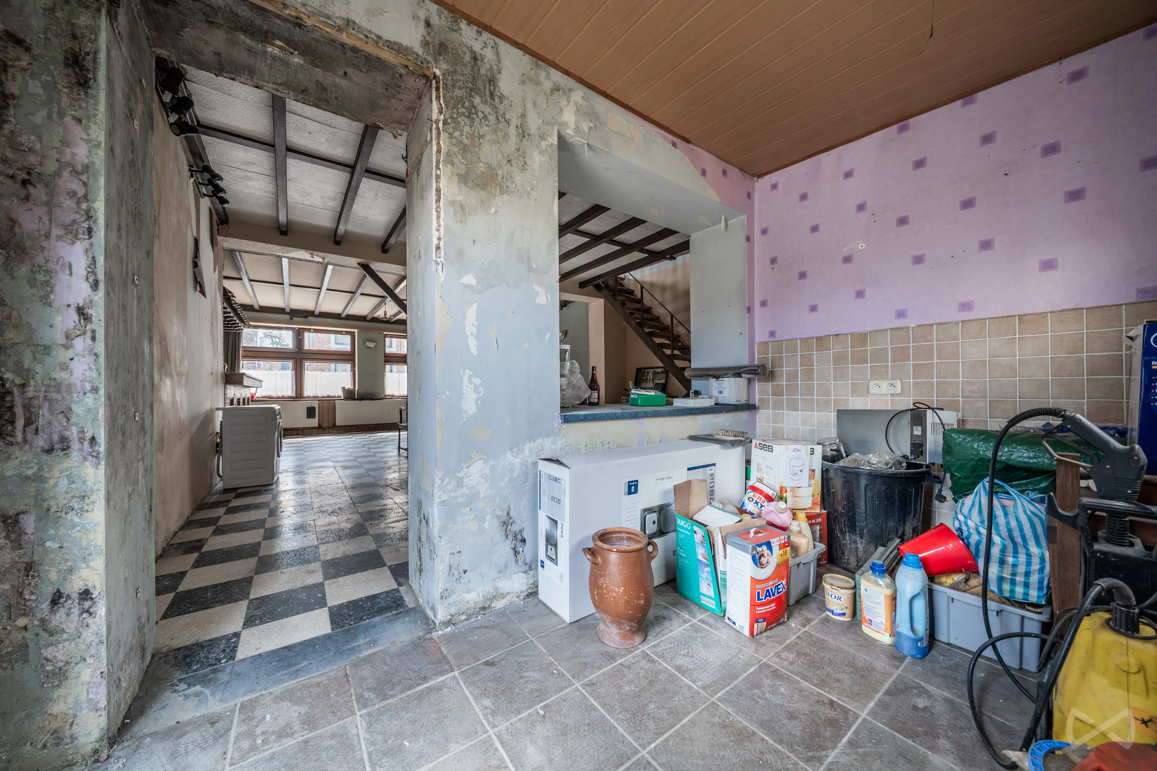 Photo 4 sur 4 pour Immeuble mixte de quatre chambres à Morialmé