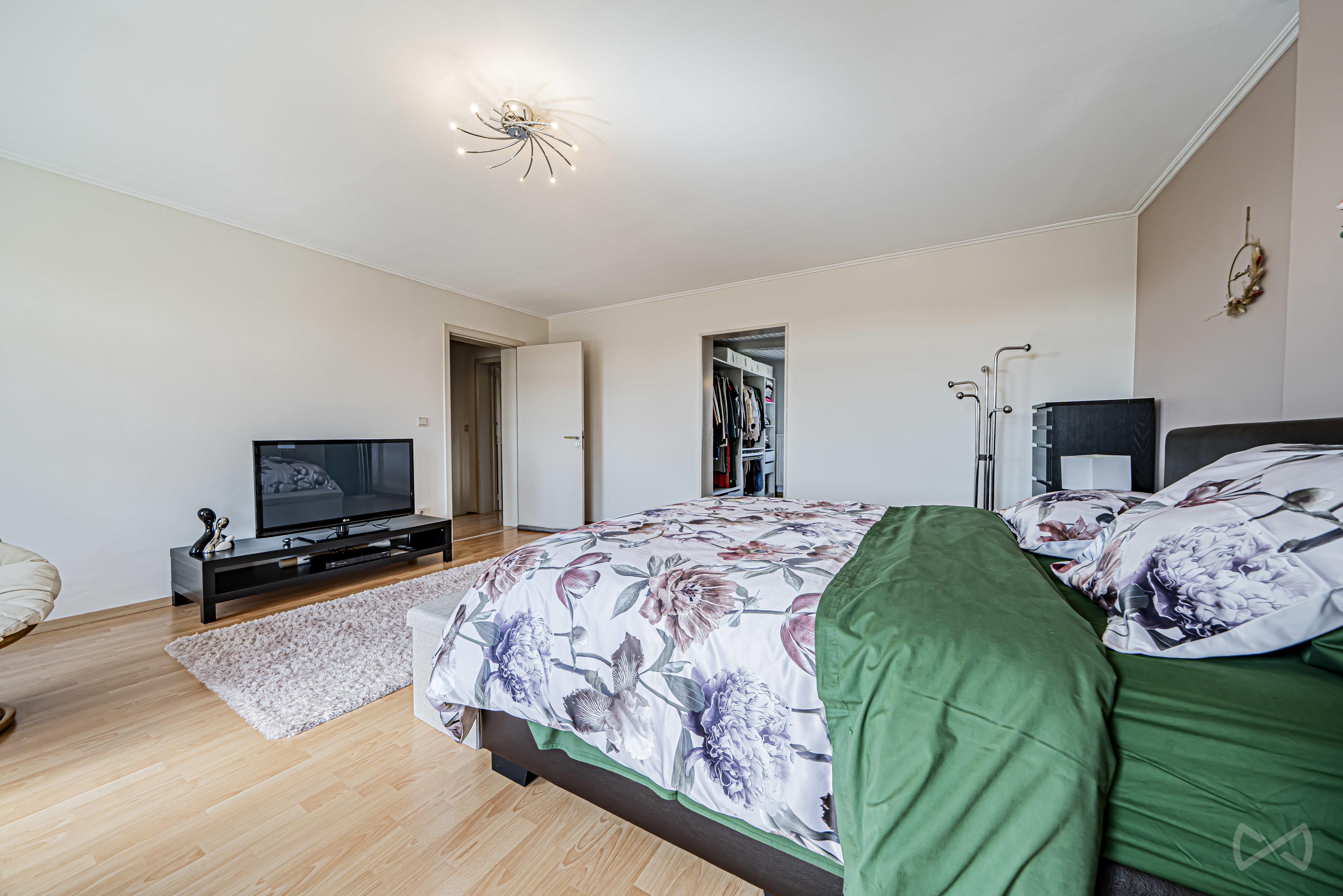 Picture 2 of 4 for Villa with four bedrooms in Jumet