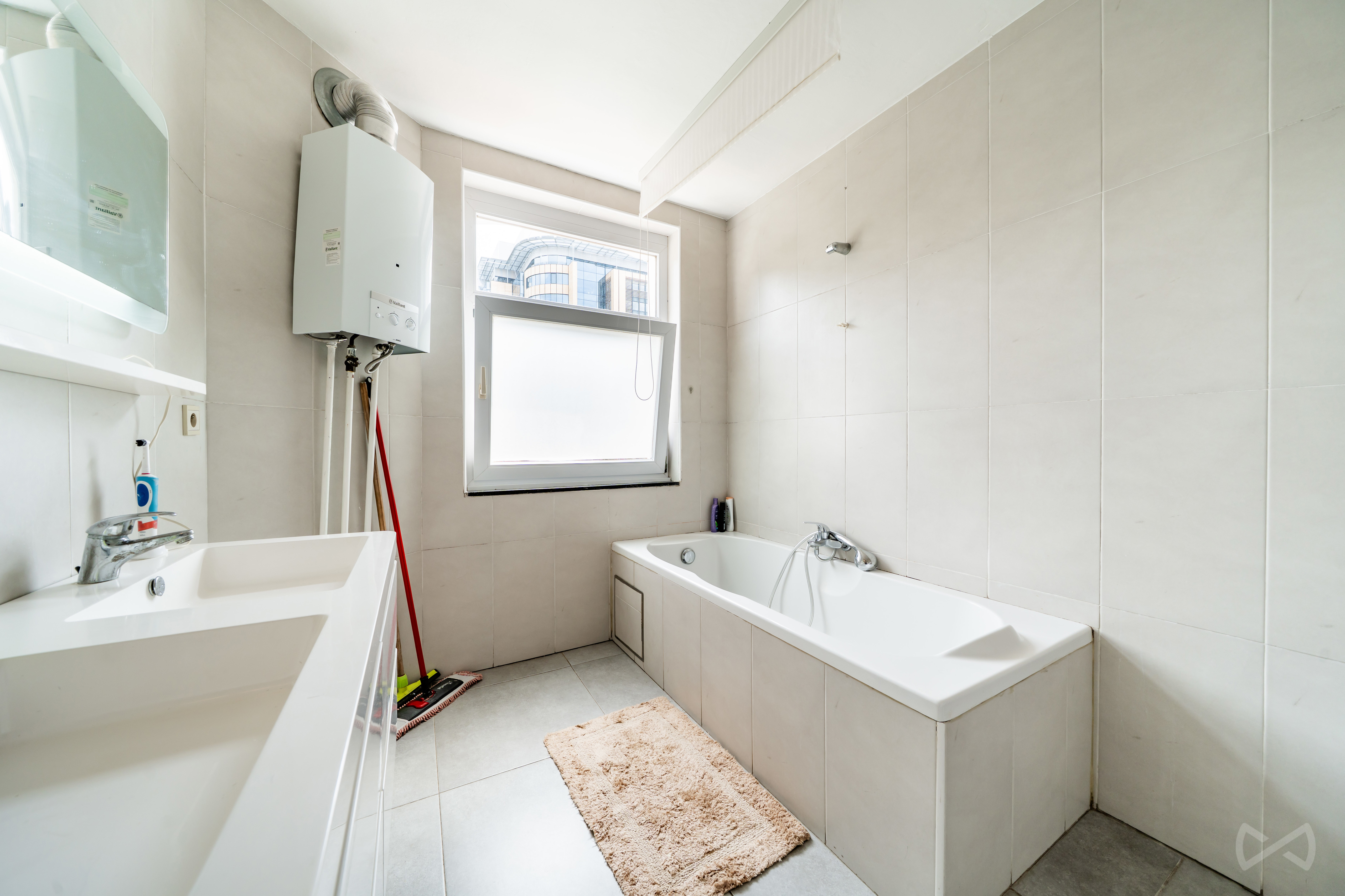 Foto 4 van 4 van Huis met zes slaapkamers in Anderlecht