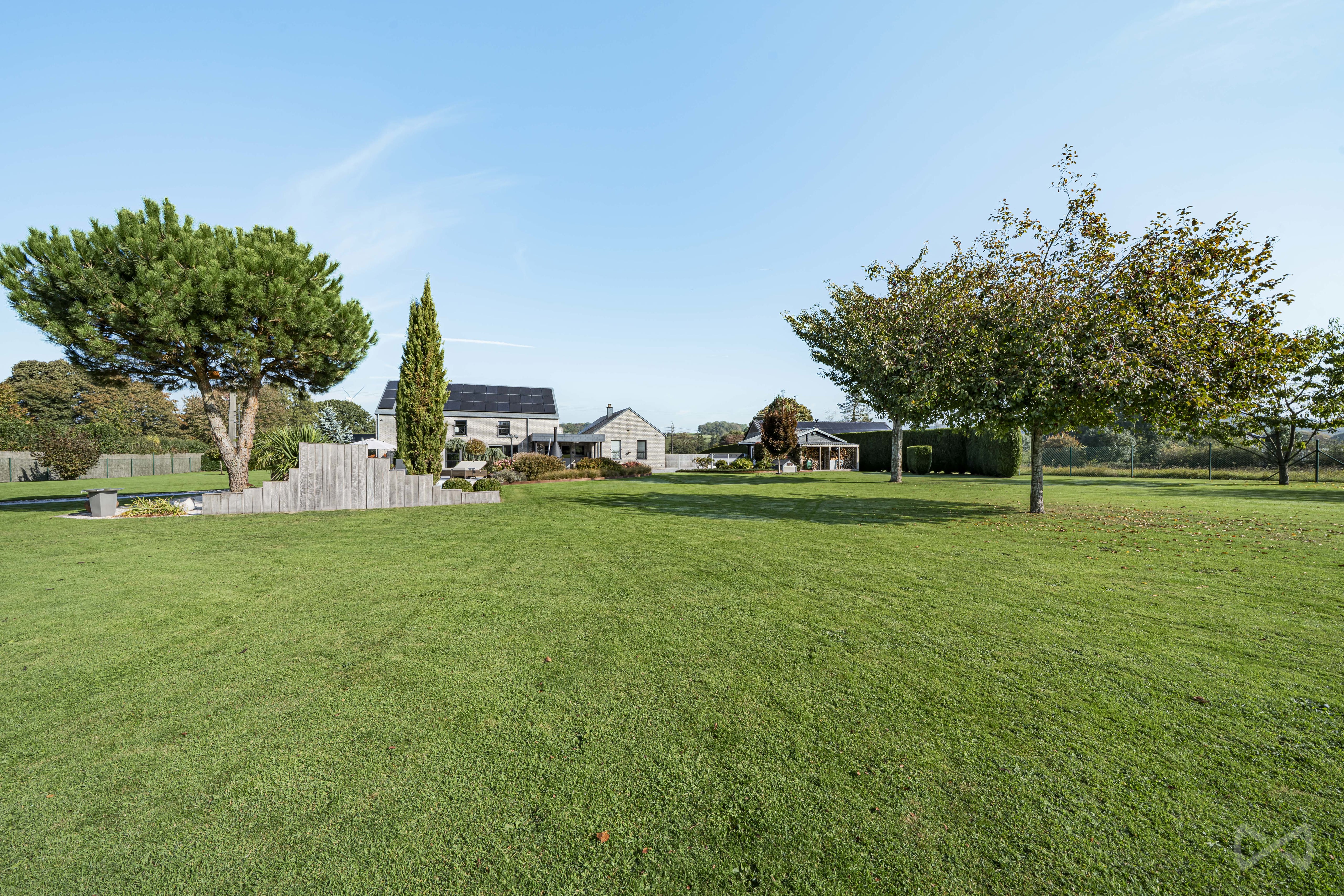 Picture 1 of 4 for Villa with five bedrooms in Sivry-rance