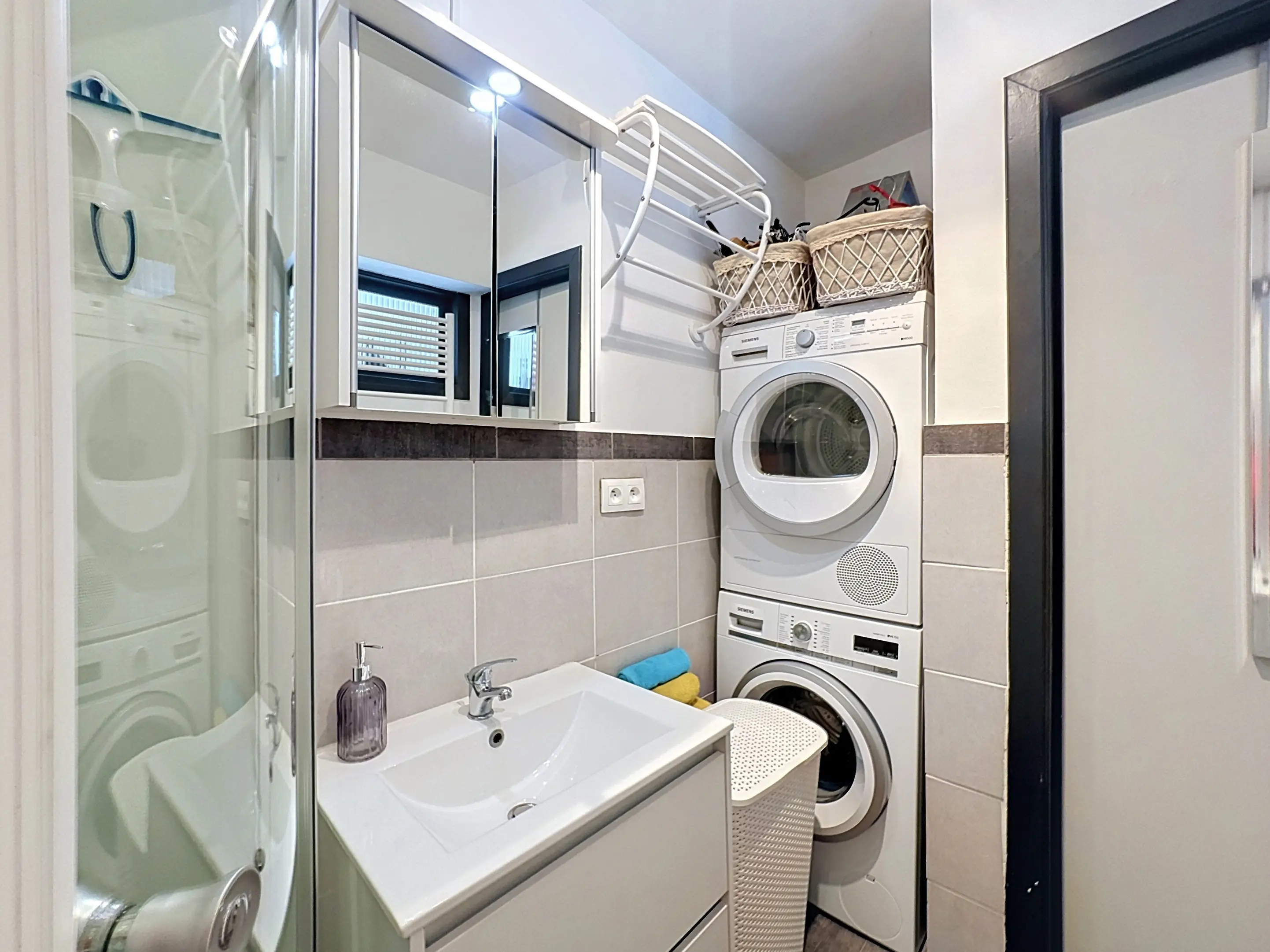 Picture 2 of 2 for Flat with three bedrooms in Koksijde