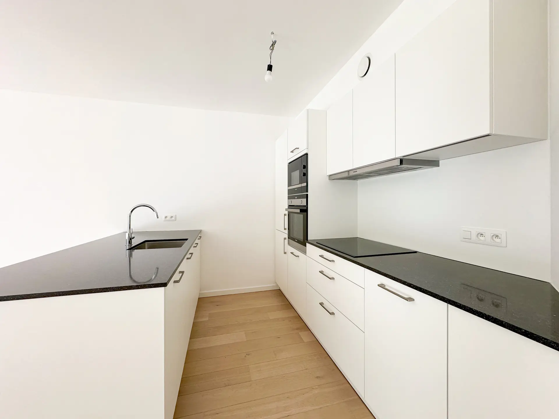 Photo 1 sur 4 pour Rez-de-chaussée de trois chambres à Ukkel