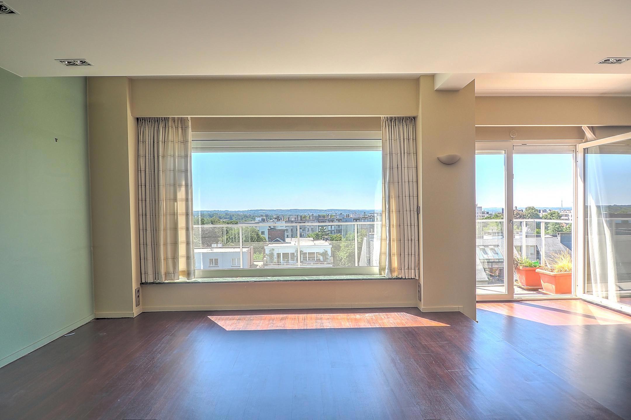 Picture 1 of 4 for Flat with two bedrooms in Uccle