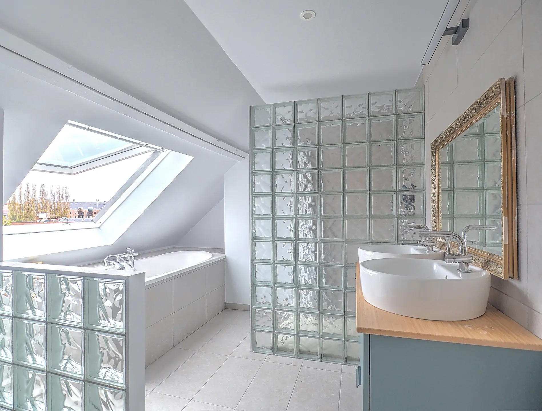 Picture 2 of 4 for Duplex with two bedrooms in Koekelberg