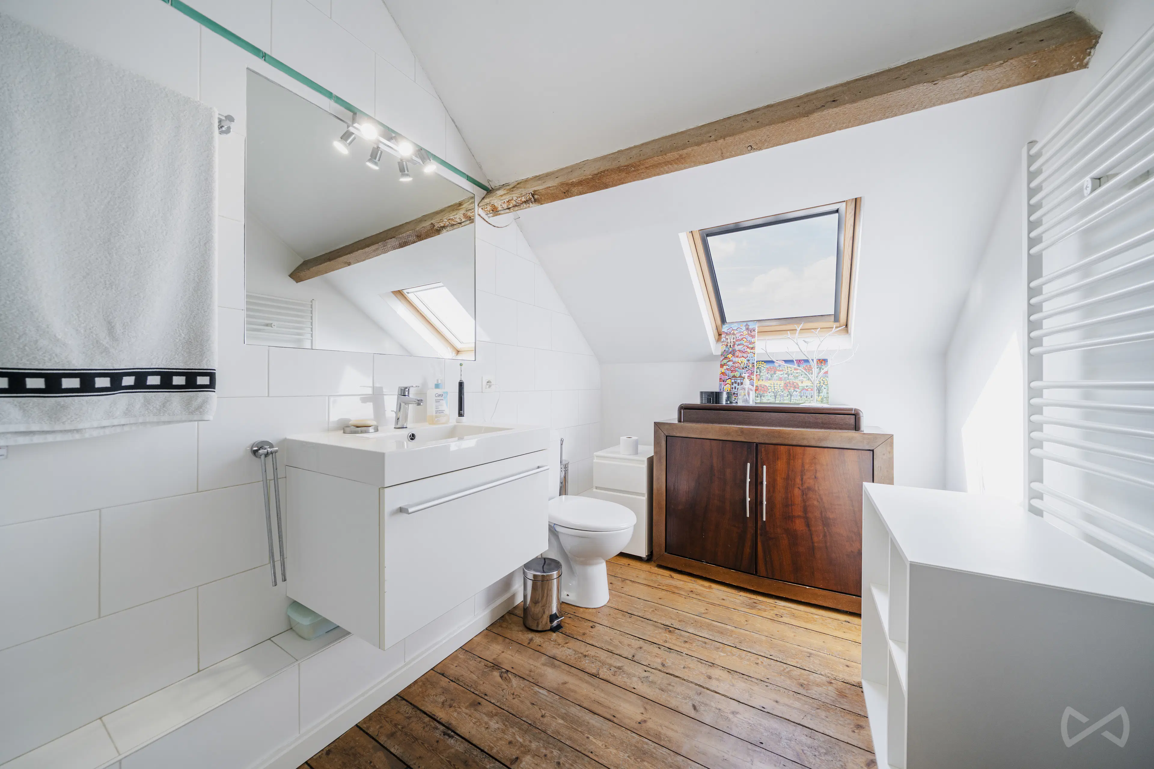 Photo 3 sur 4 pour Maison de quatre chambres à Etterbeek