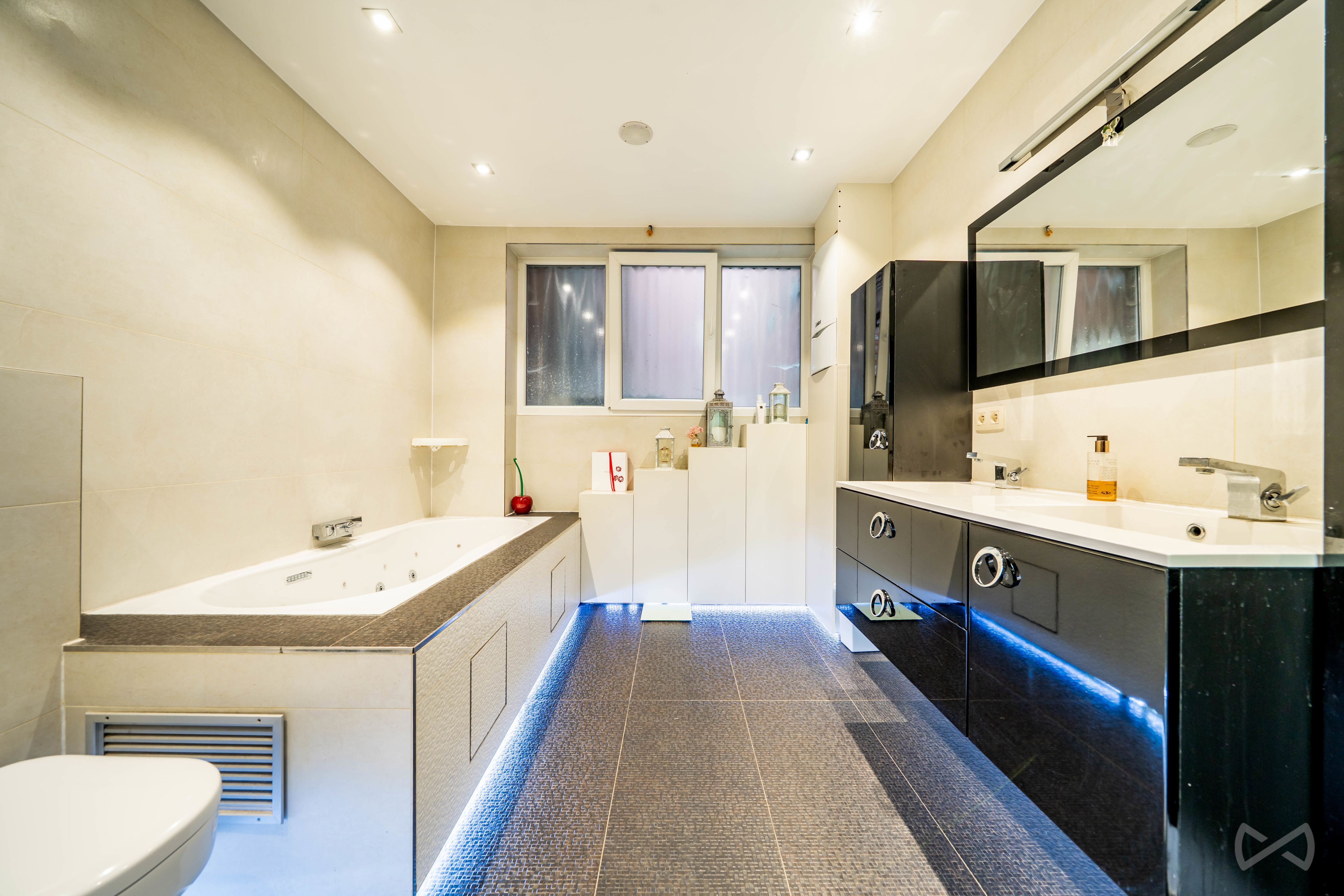 Picture 2 of 4 for Flat with four bedrooms in Liège